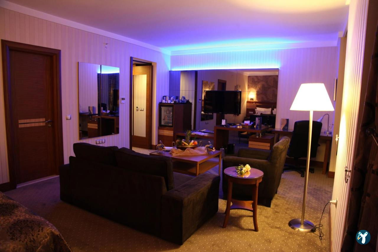 Armis Hotel