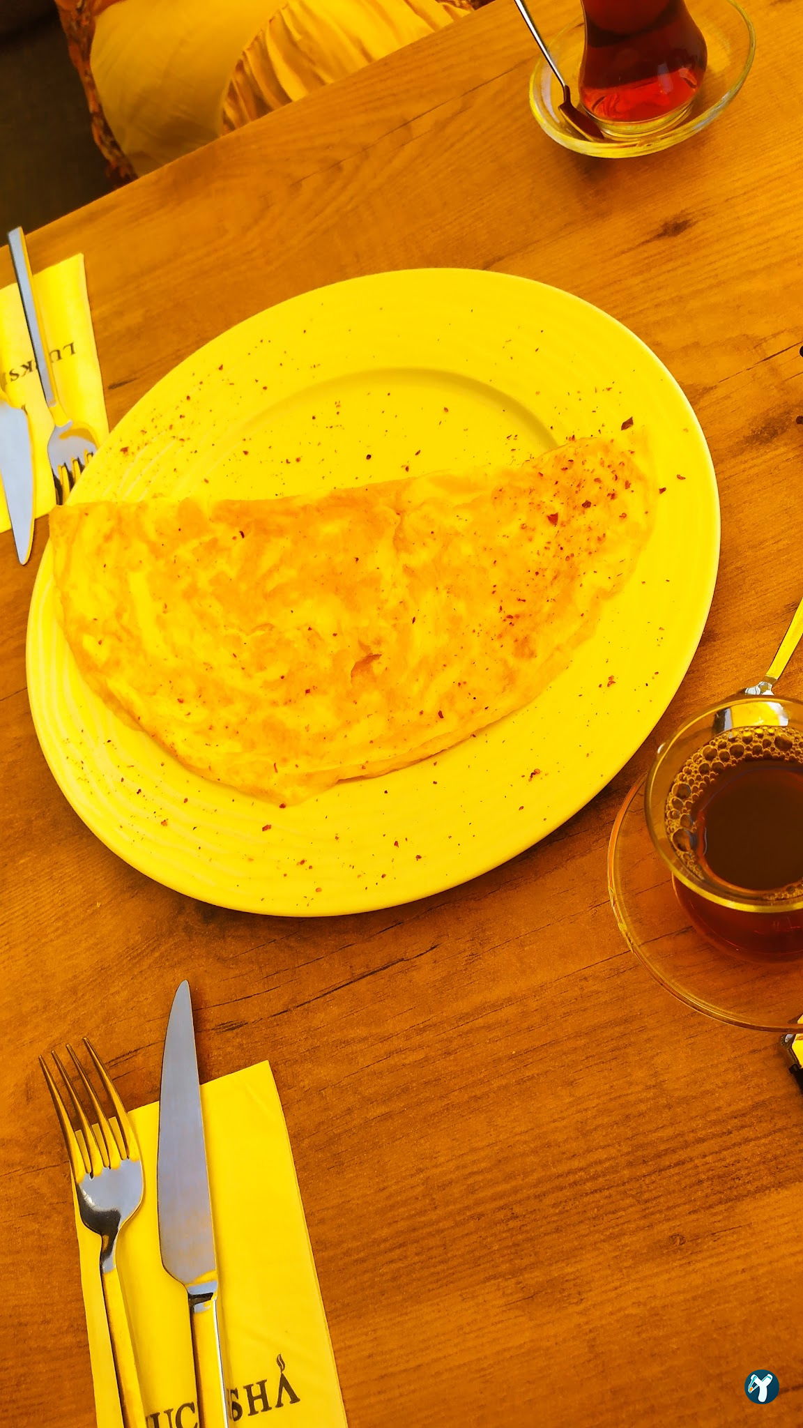 Lucksha Cafe & Restaurant