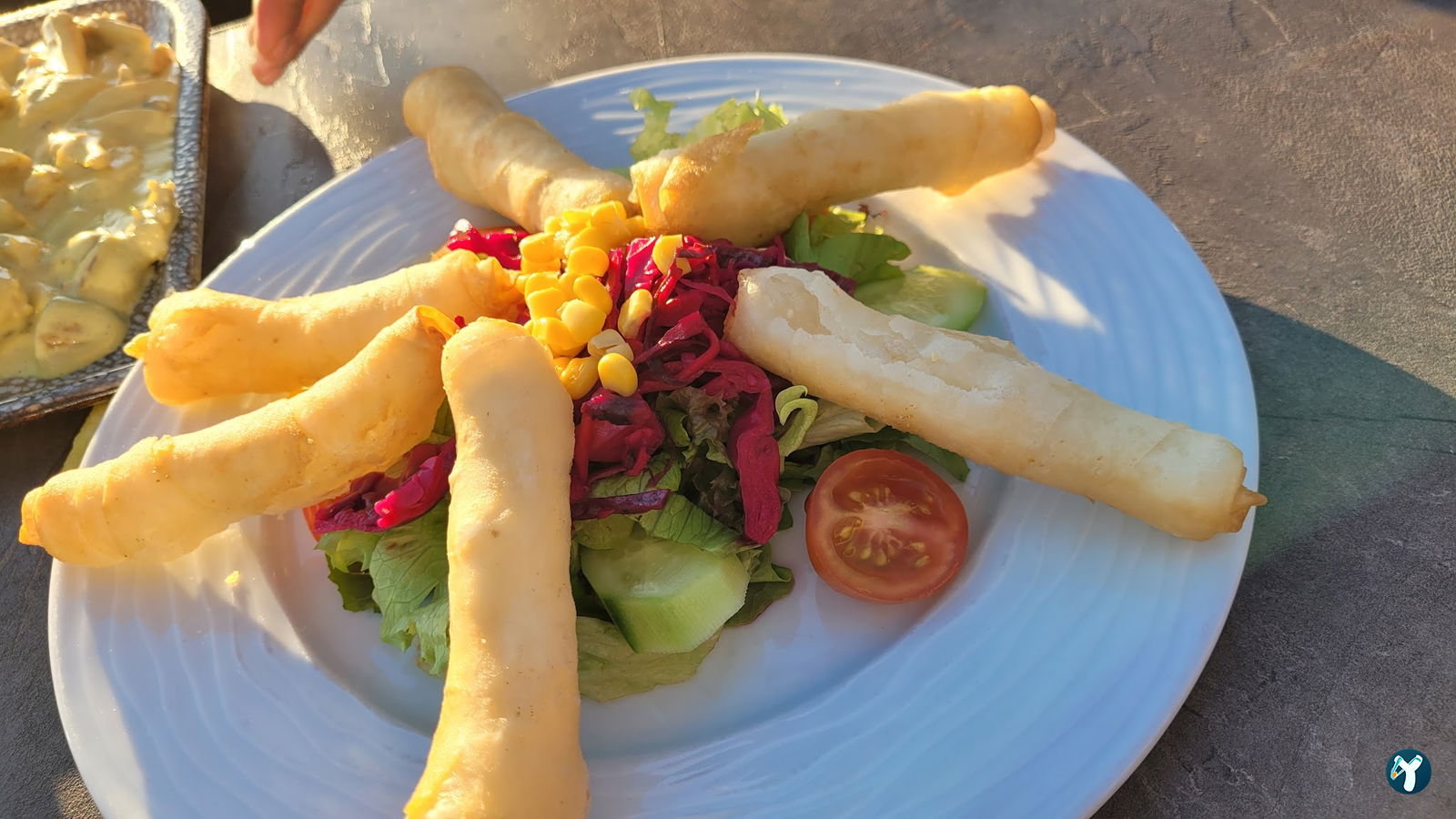 Lucksha Cafe & Restaurant