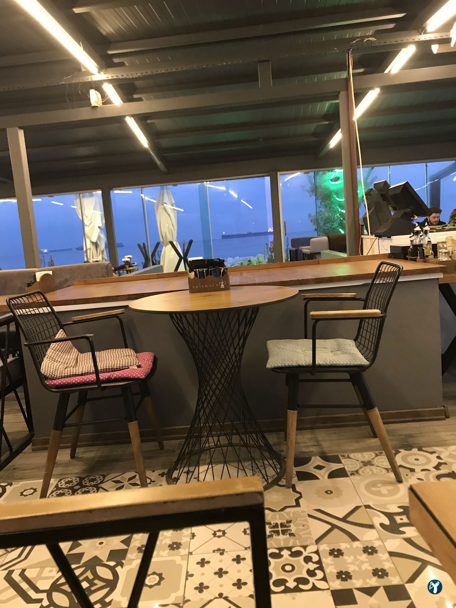 Lucksha Cafe & Restaurant