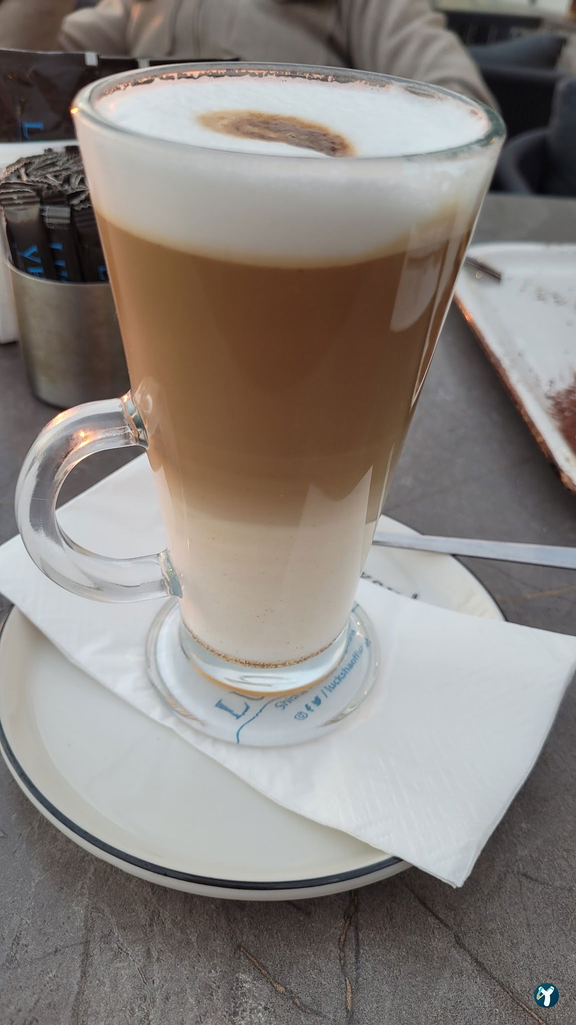 Lucksha Cafe & Restaurant