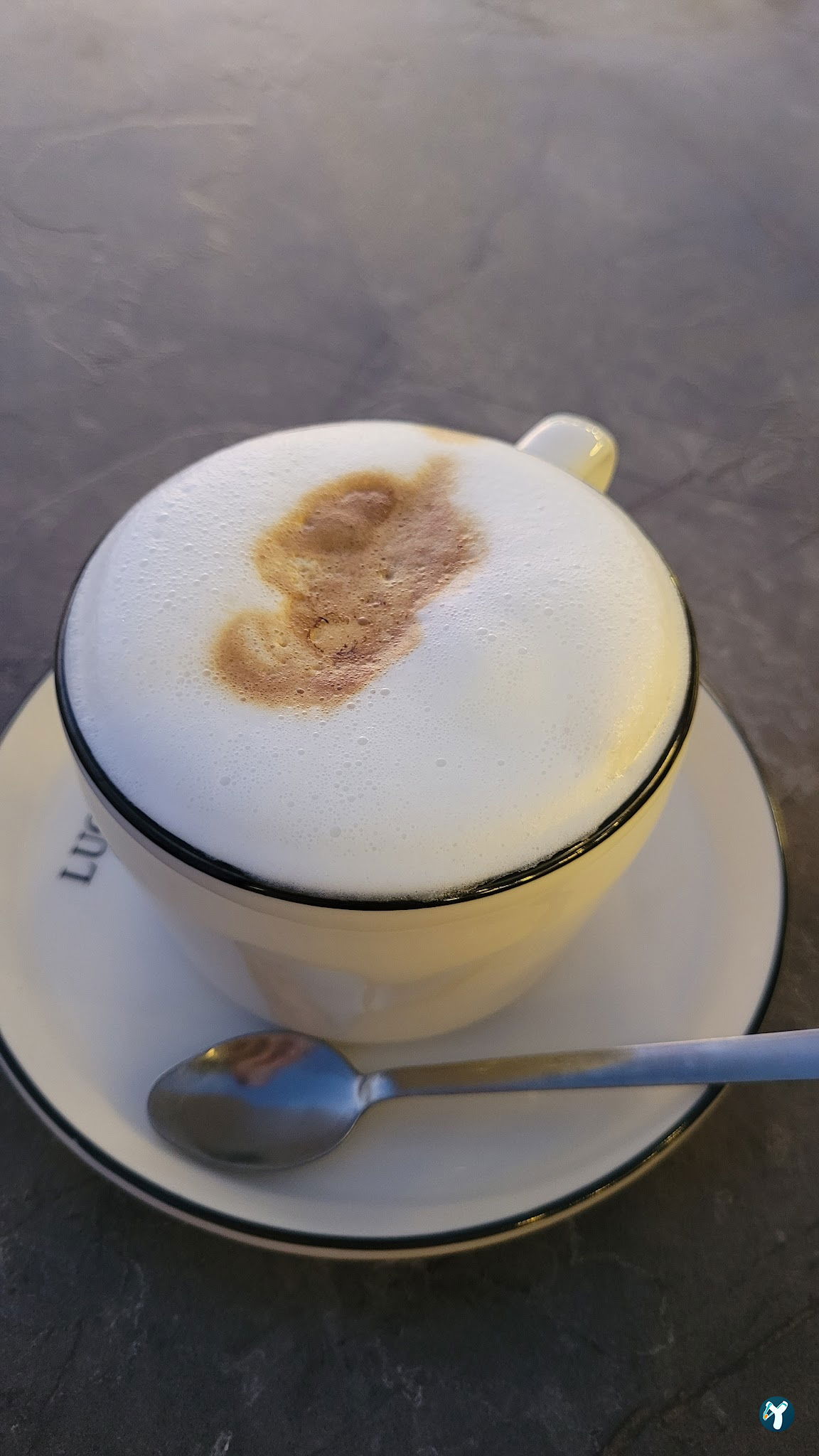 Lucksha Cafe & Restaurant