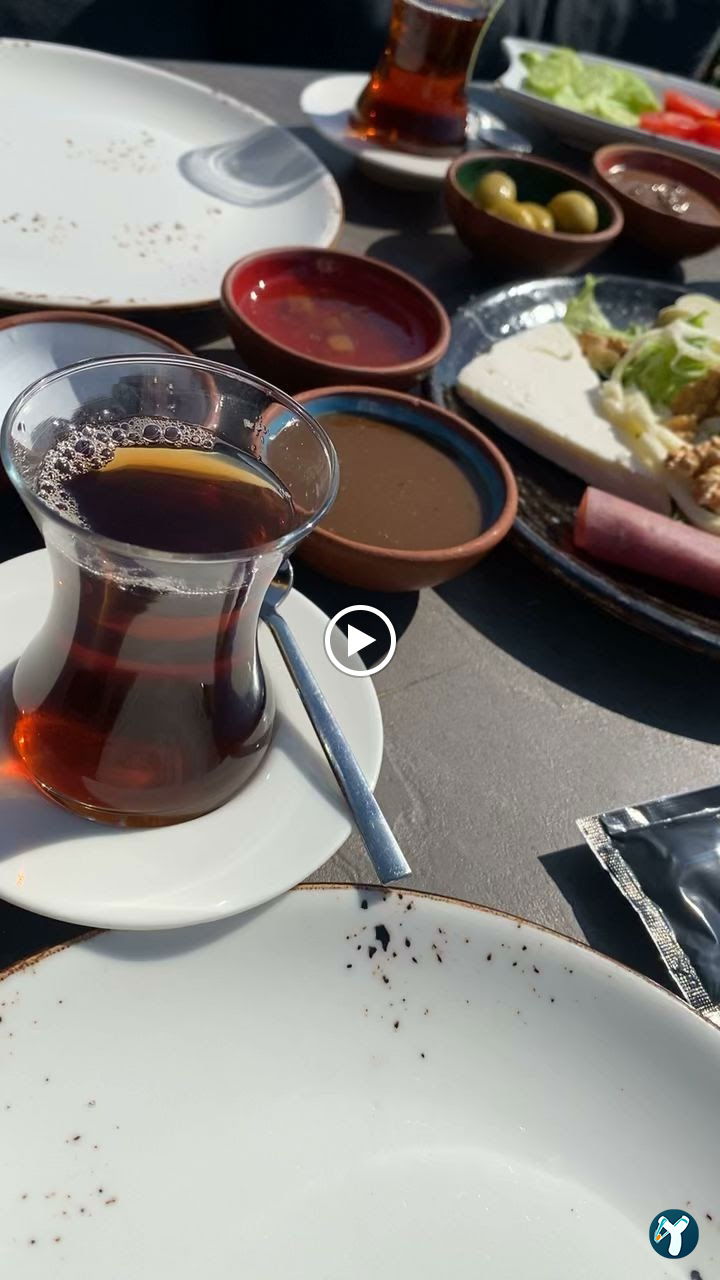 Lucksha Cafe & Restaurant