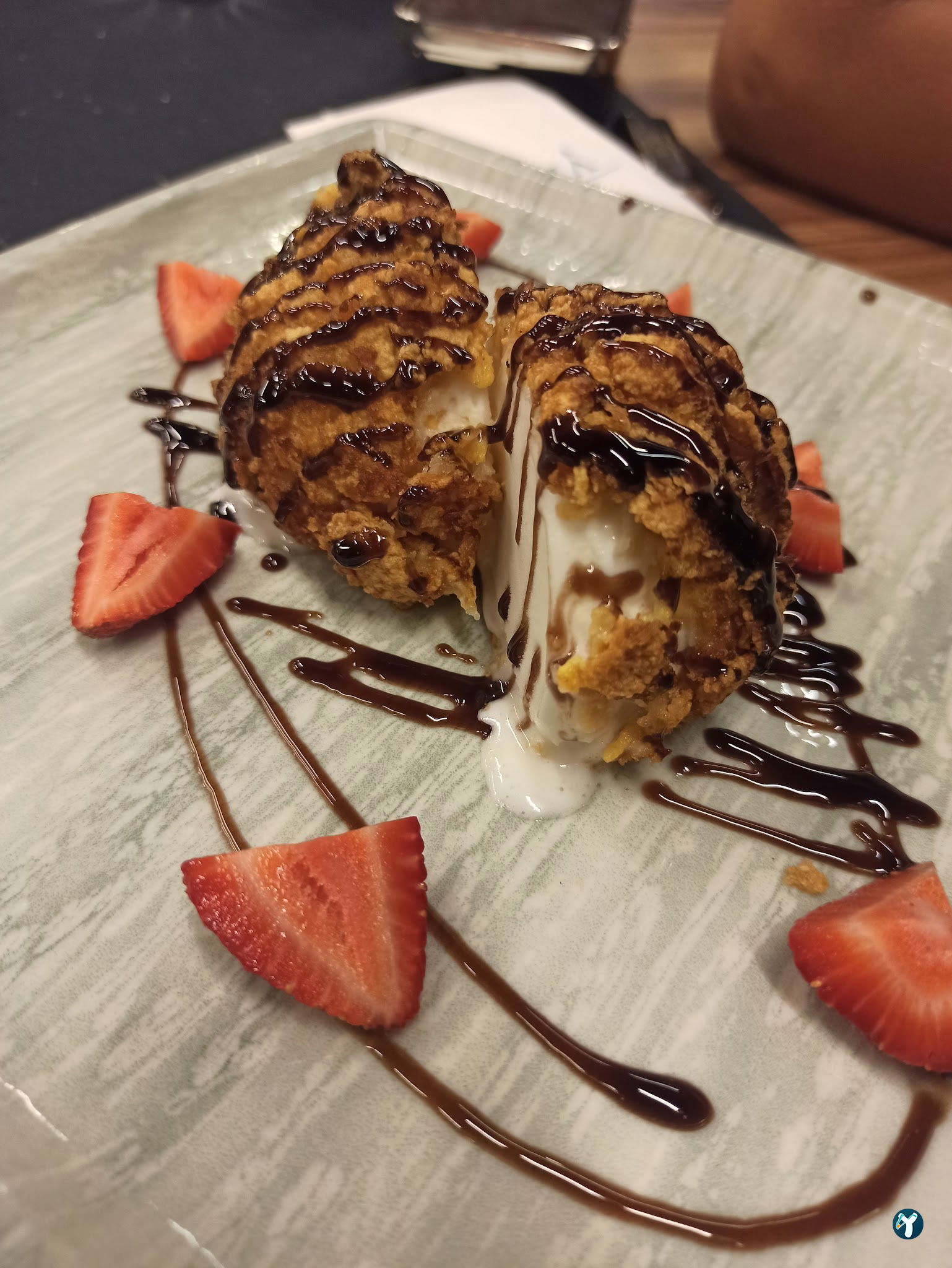 Lucksha Cafe & Restaurant