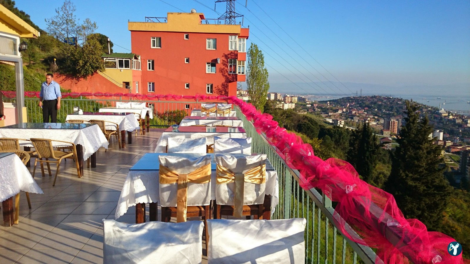 Balkon Cafe Yakacık