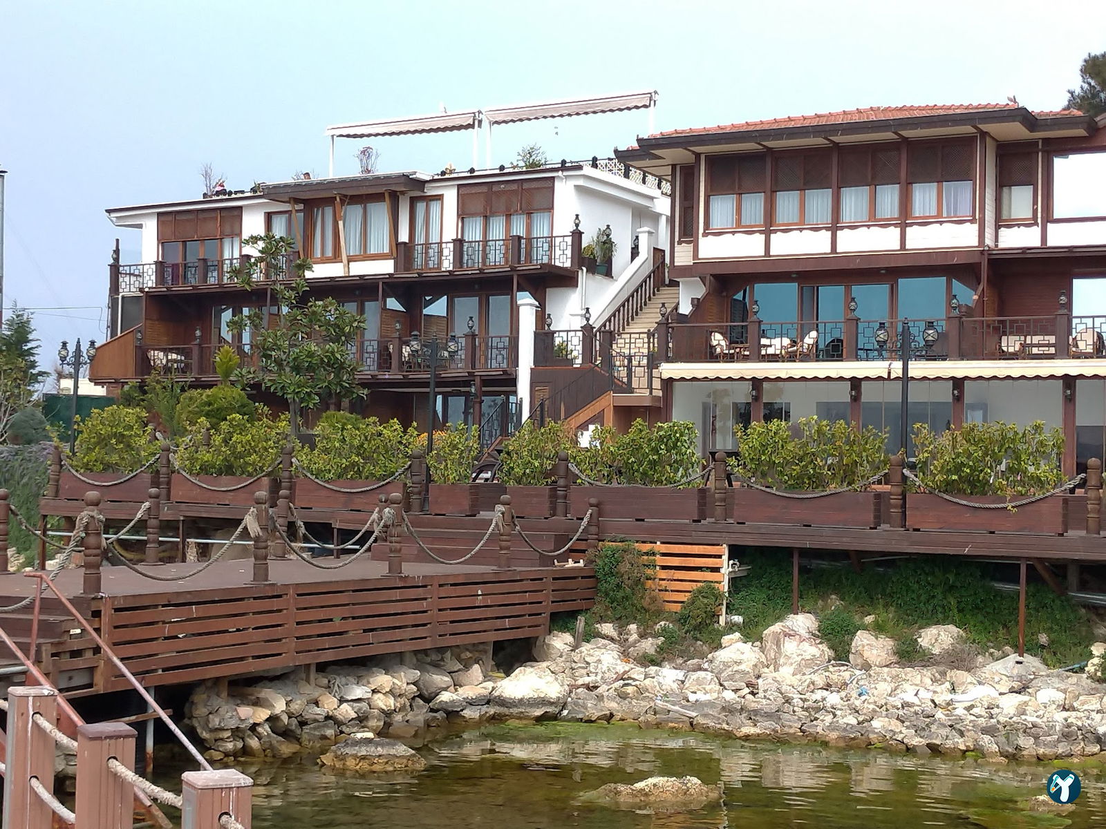 Vira Restaurant