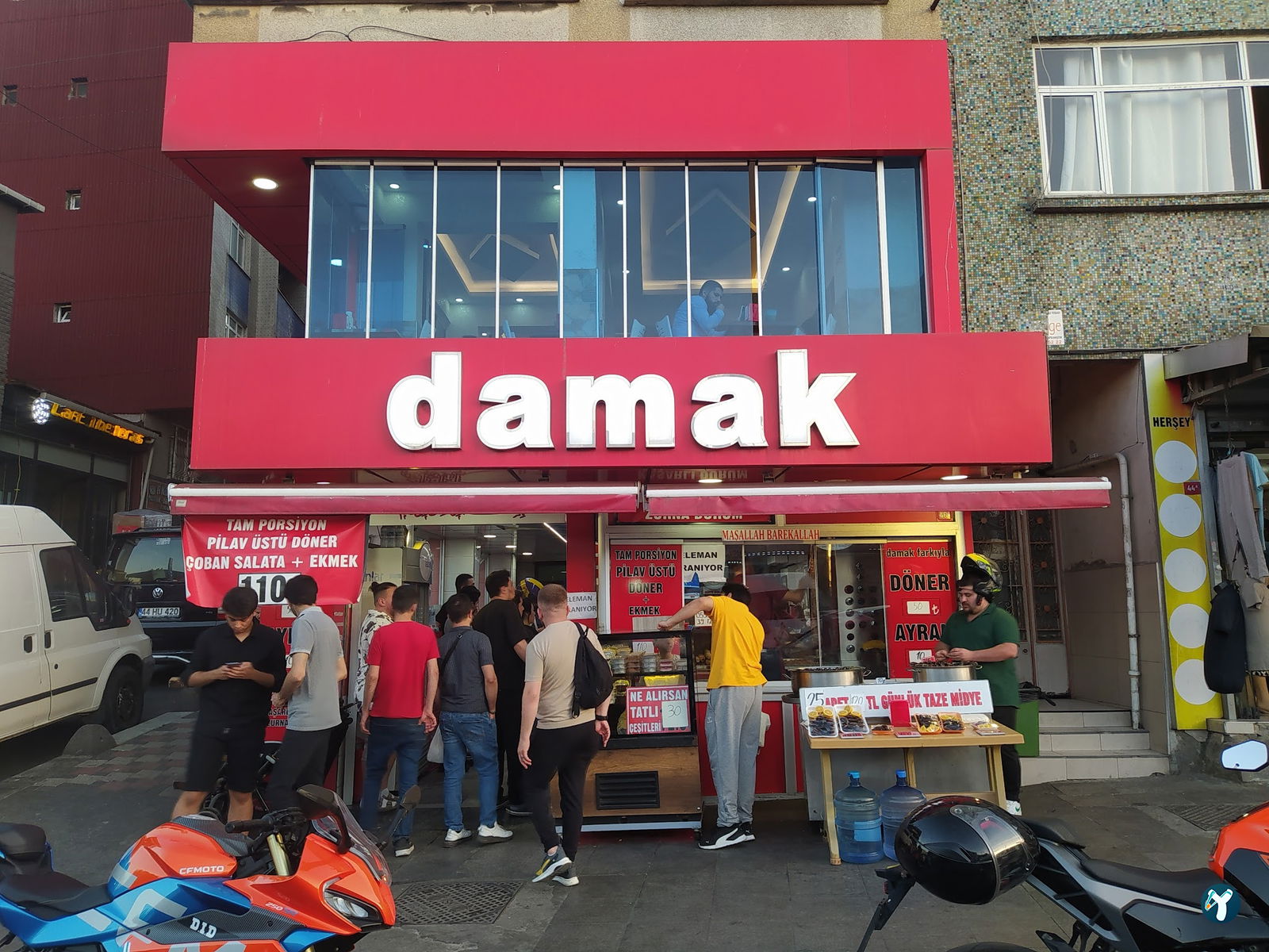 Damak Döner