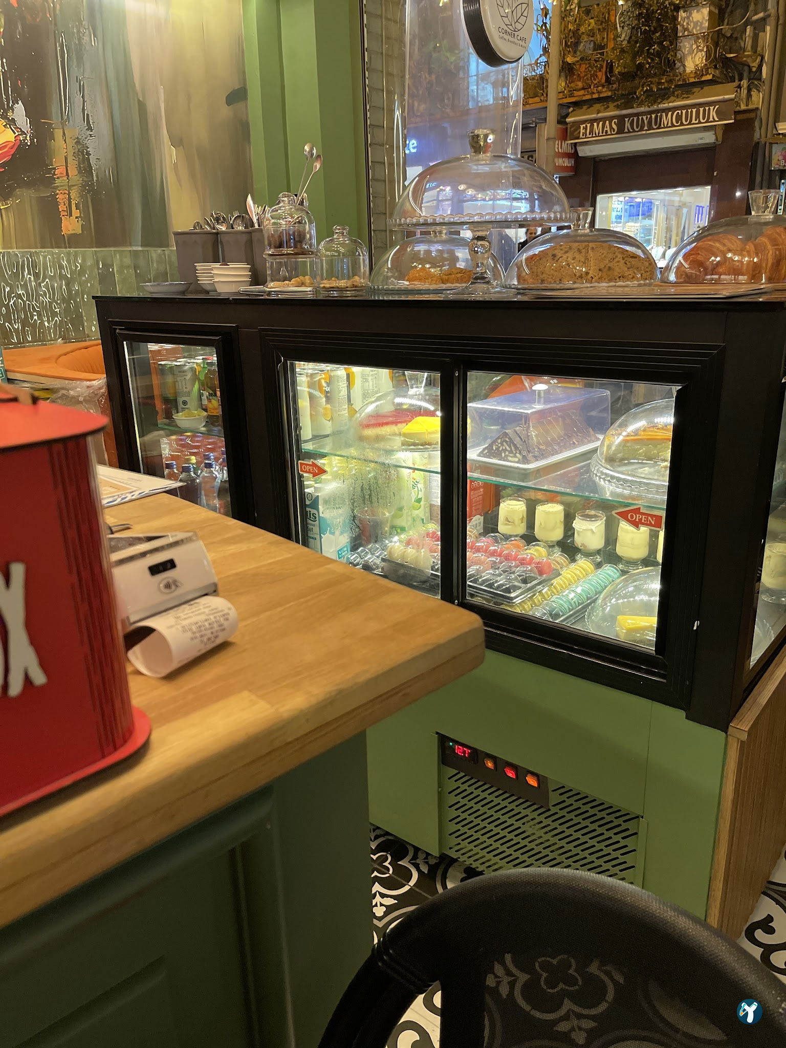 Corner Cafe