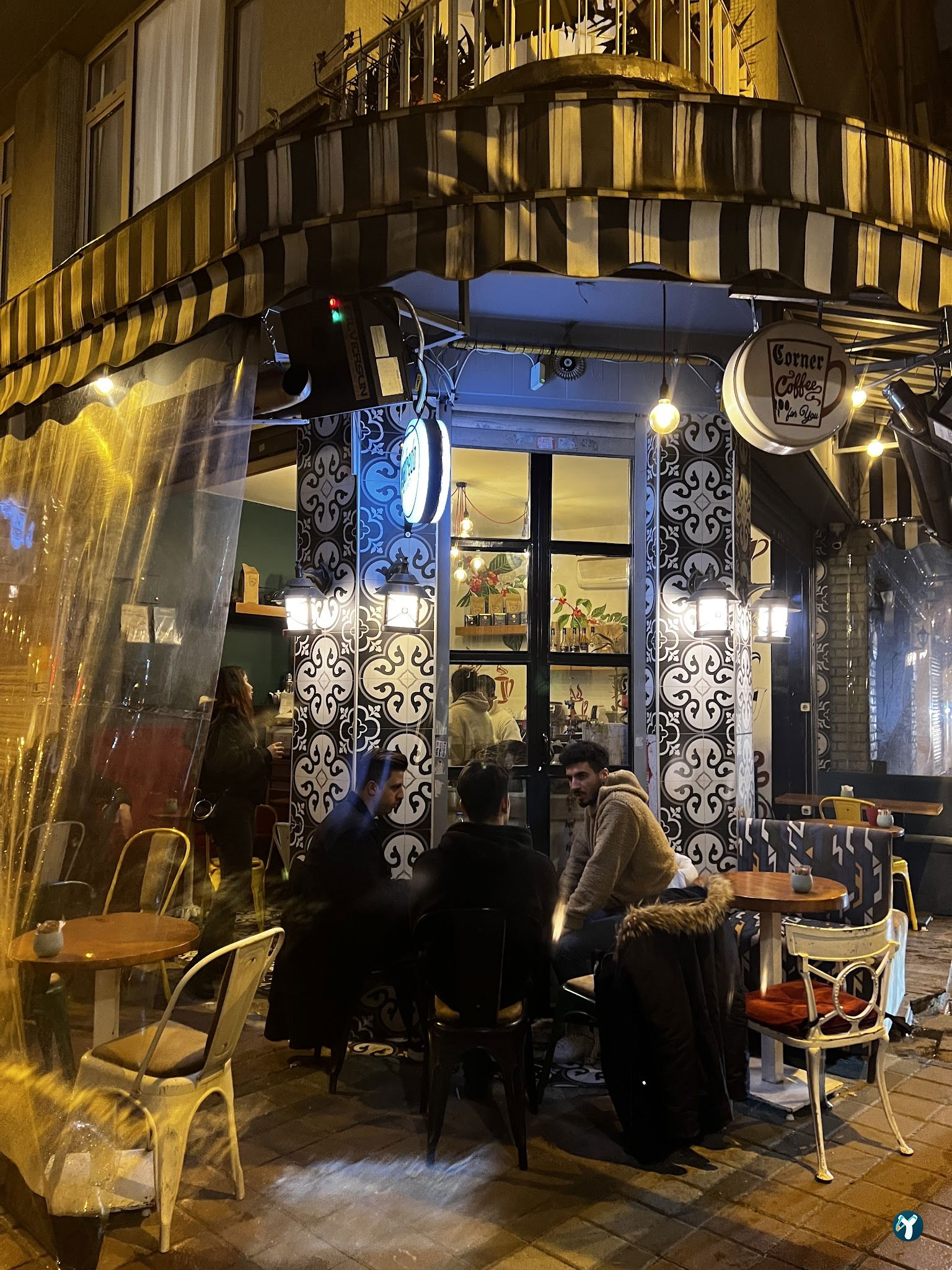 Corner Cafe