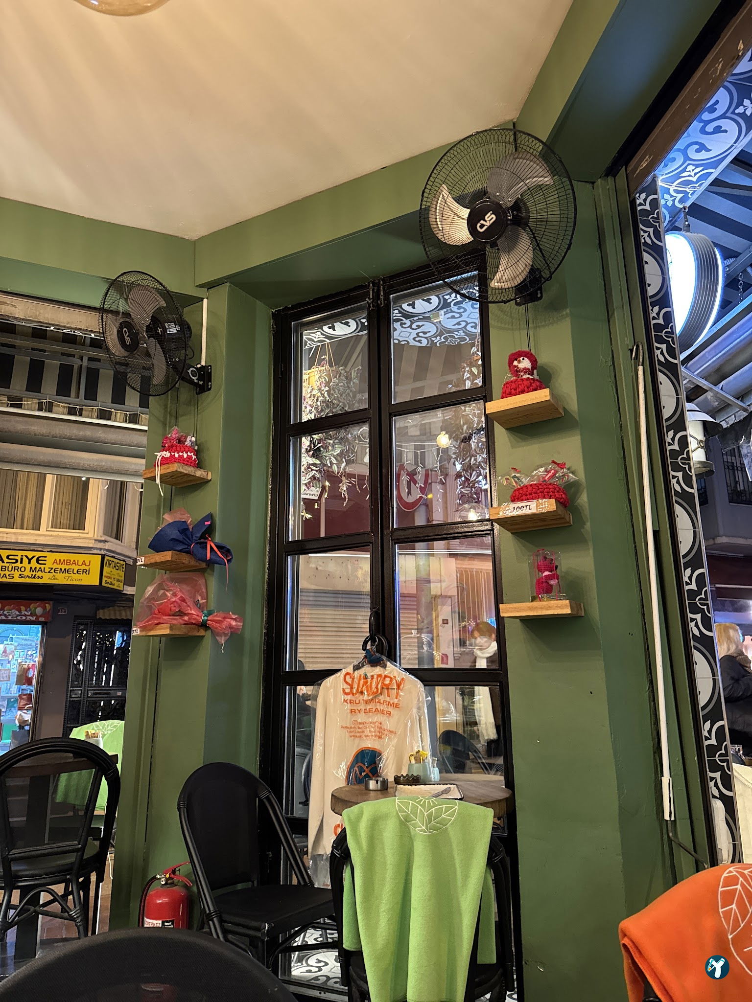 Corner Cafe