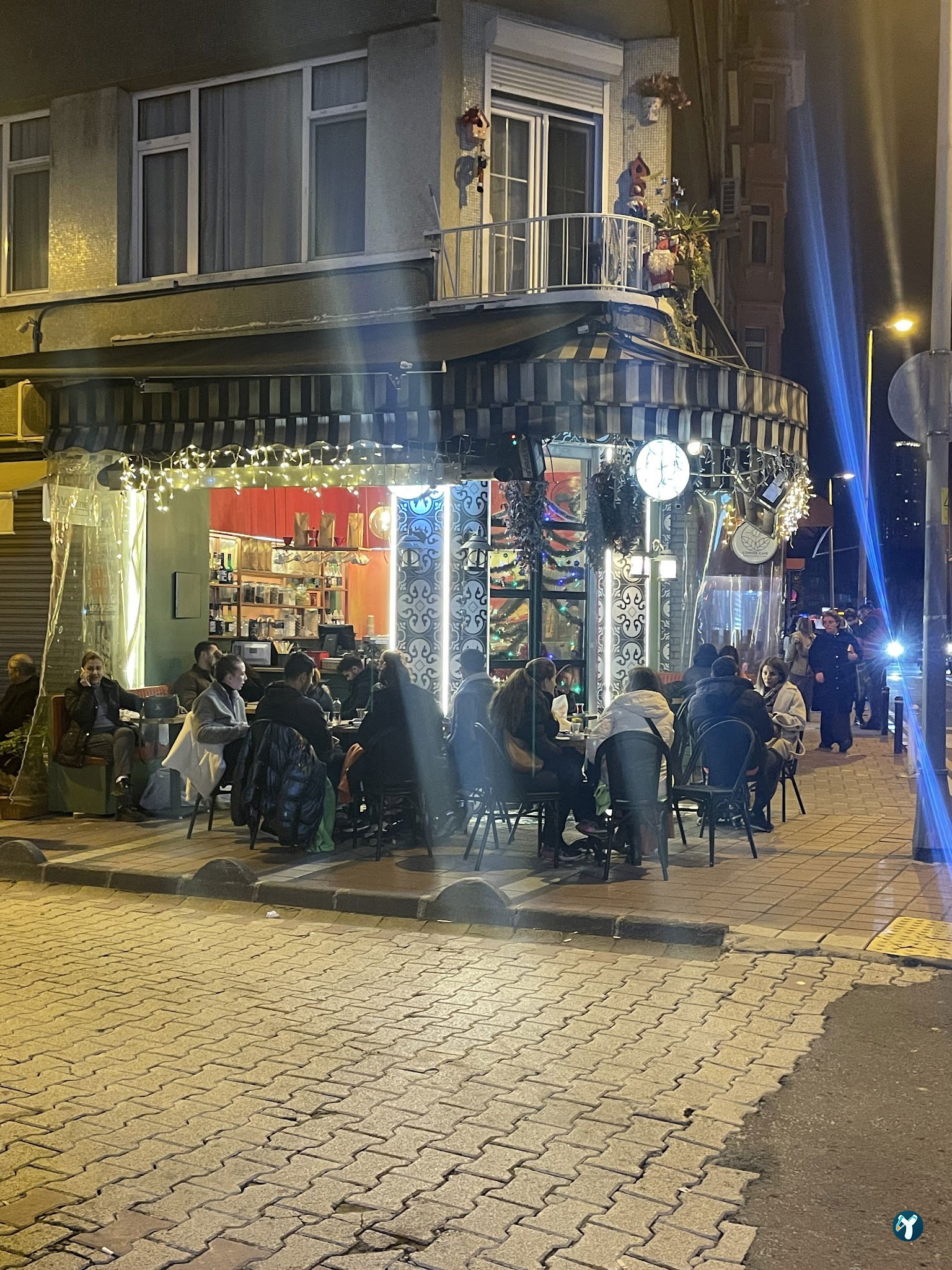 Corner Cafe