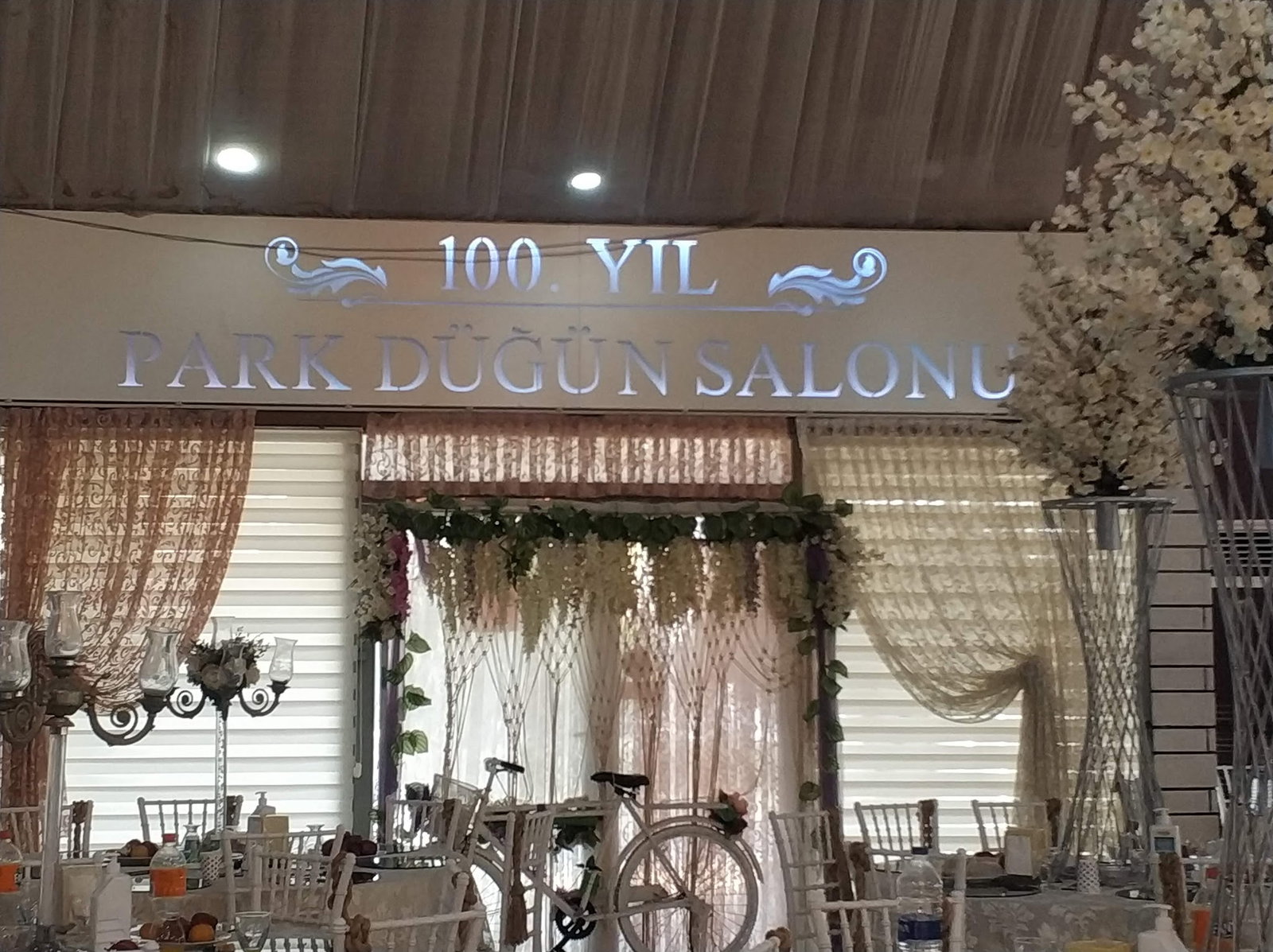 100.Yil Park Restaurant