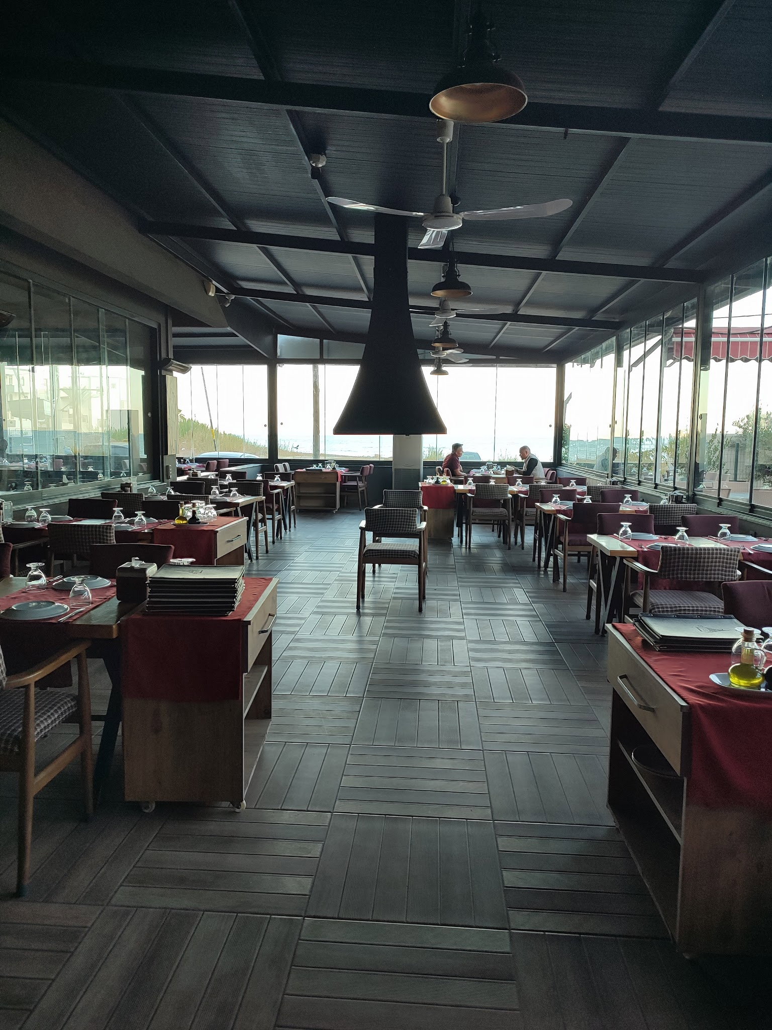 Eiffel Cafe Restaurant