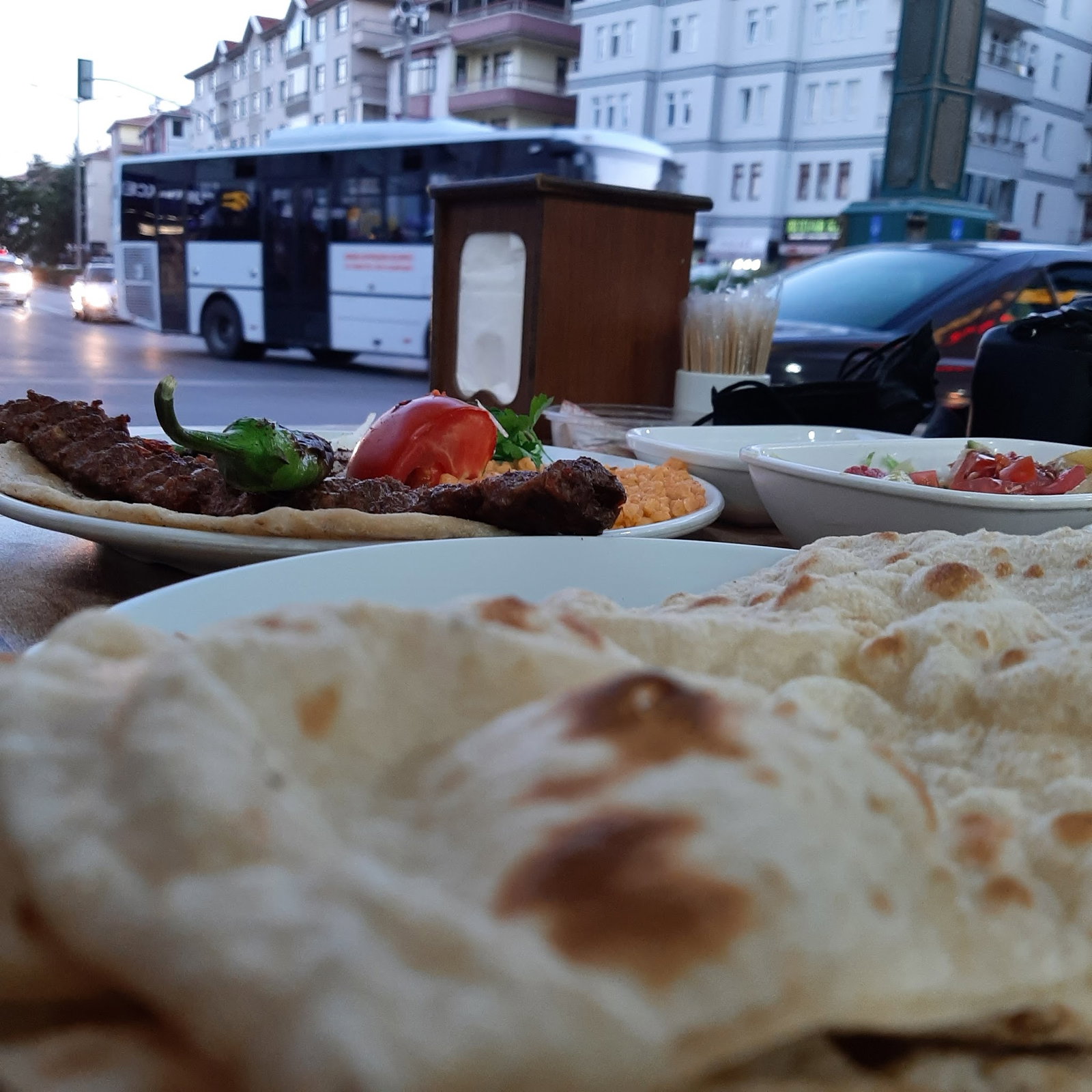 Tuğra Pi̇de Kebap Döner