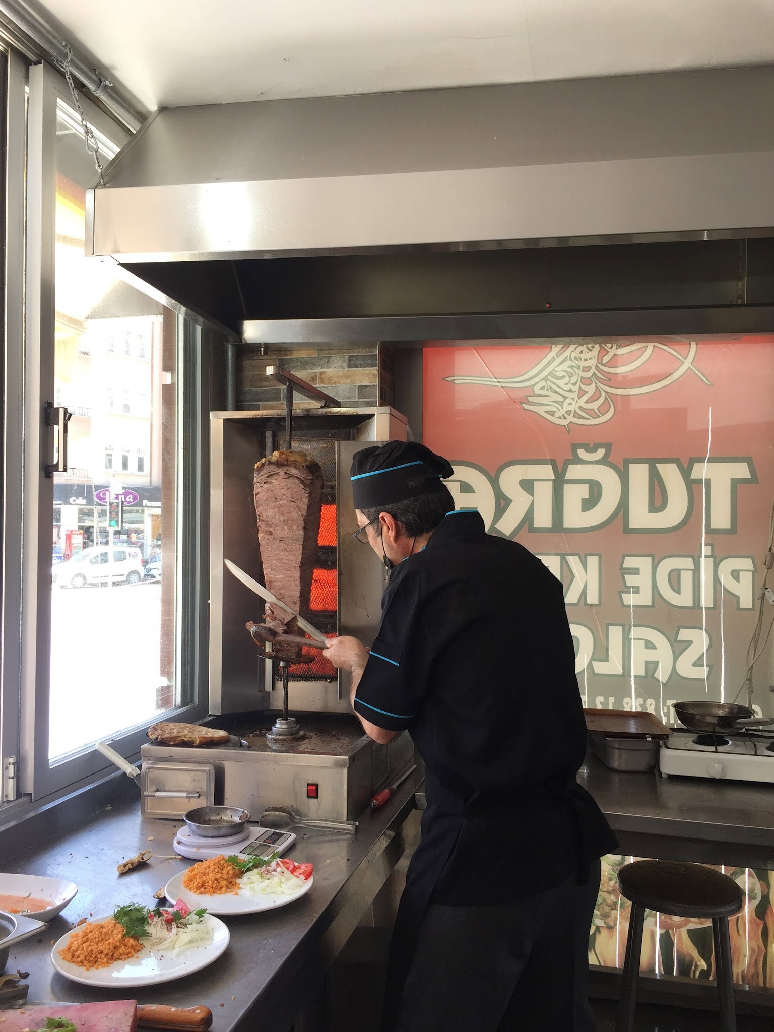 Tuğra Pi̇de Kebap Döner