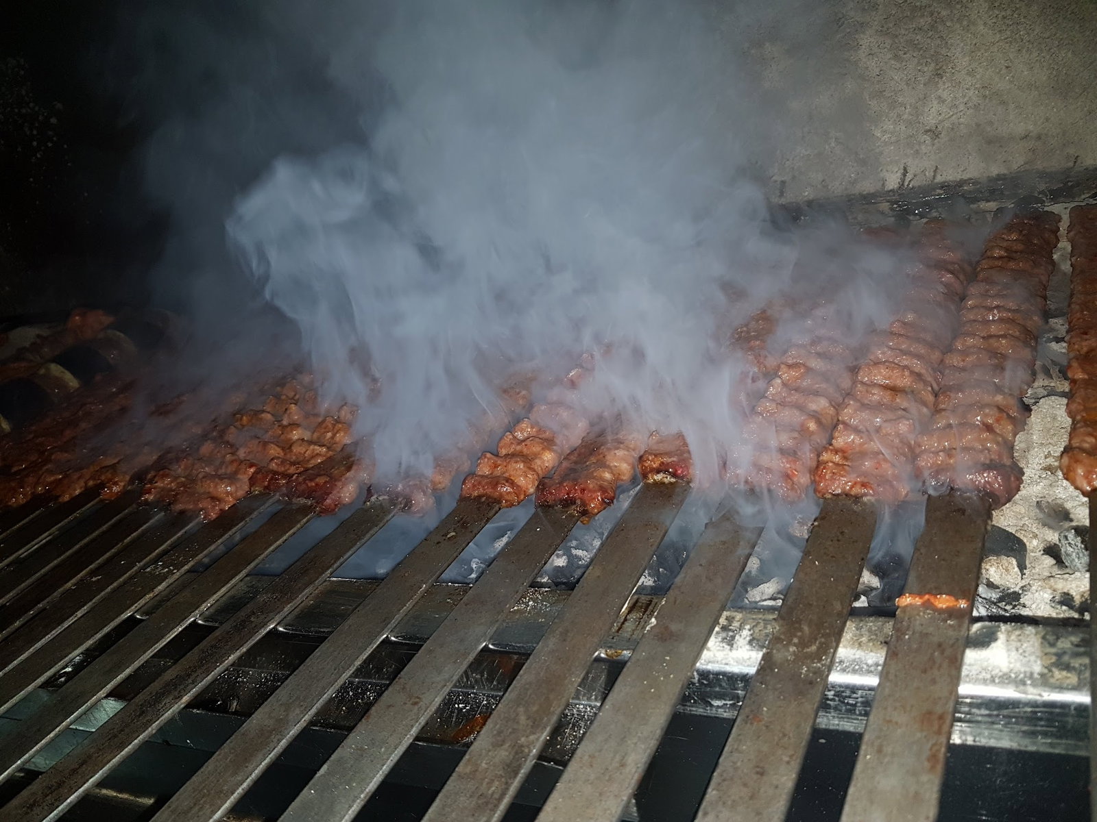 Tuğra Pi̇de Kebap Döner