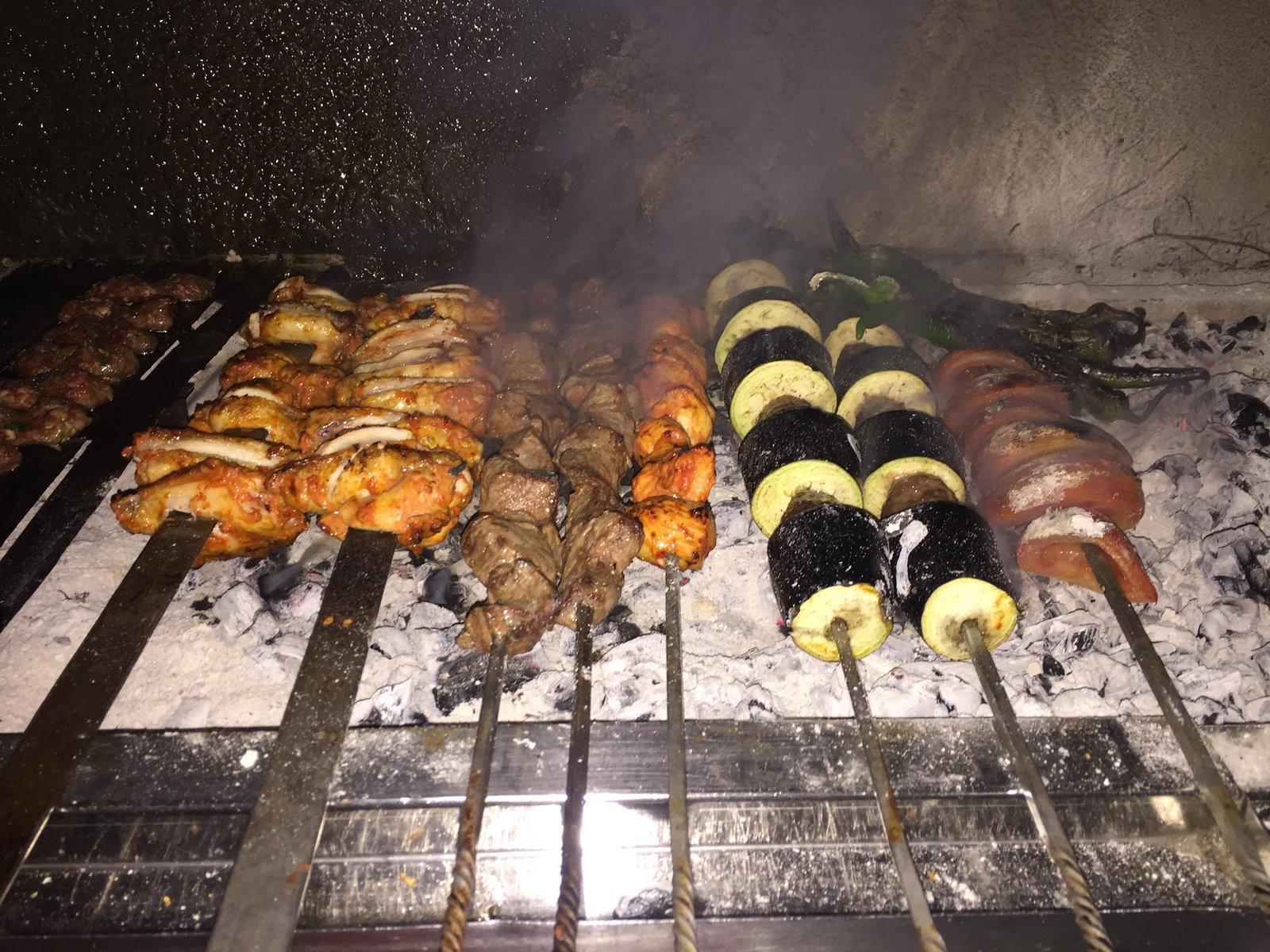 Tuğra Pi̇de Kebap Döner