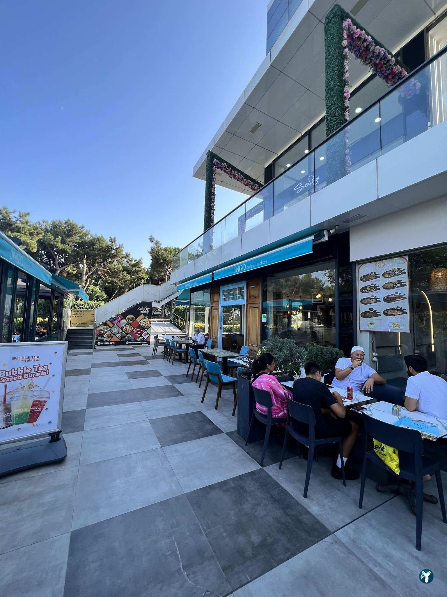 Dinero Cafe&Kitchen