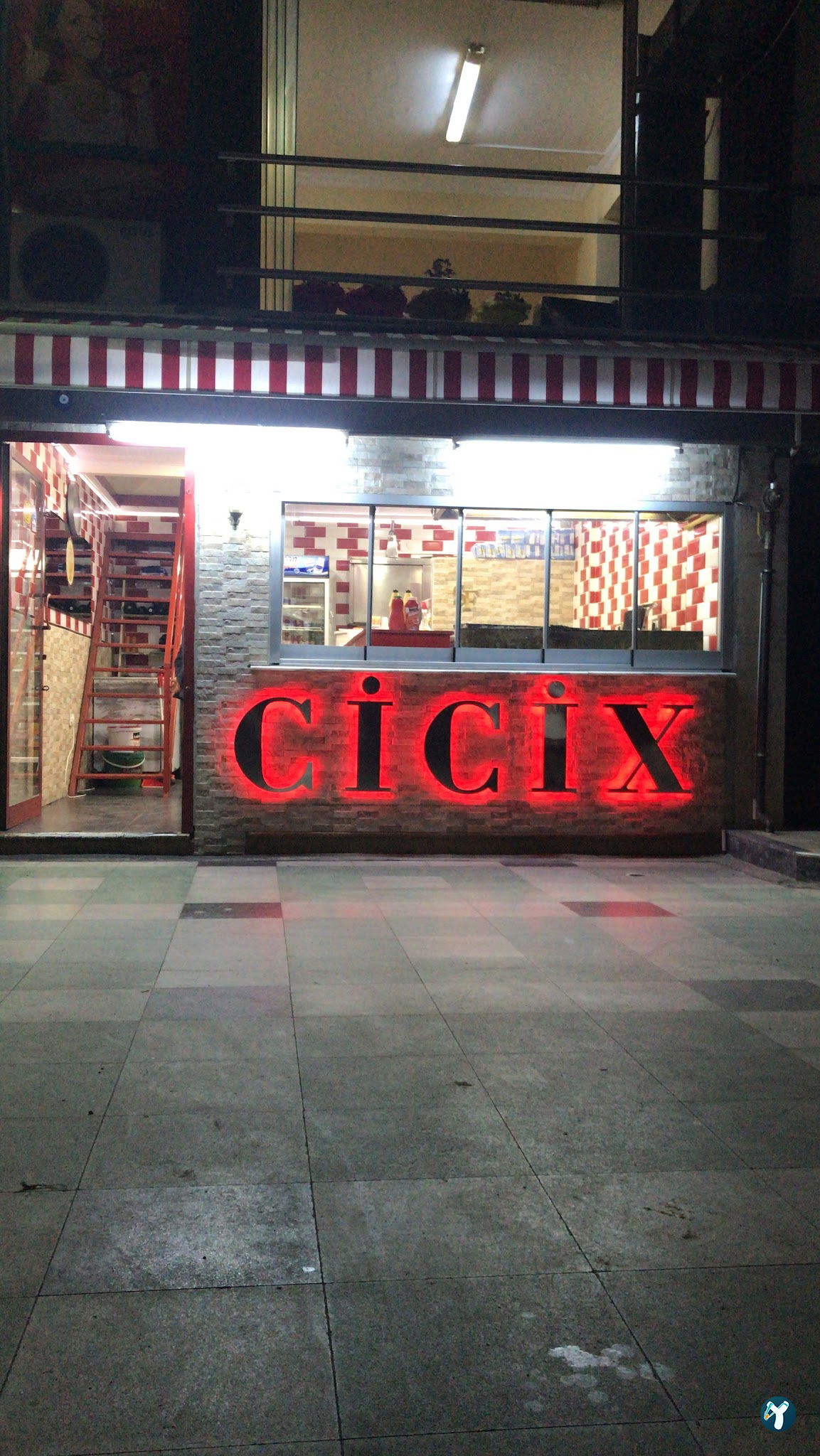 Cicix Komurde Sandwich