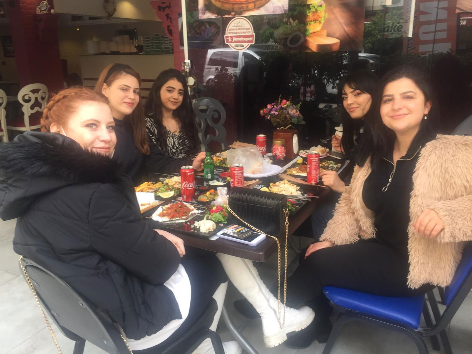 Munch Cafe Restaurant