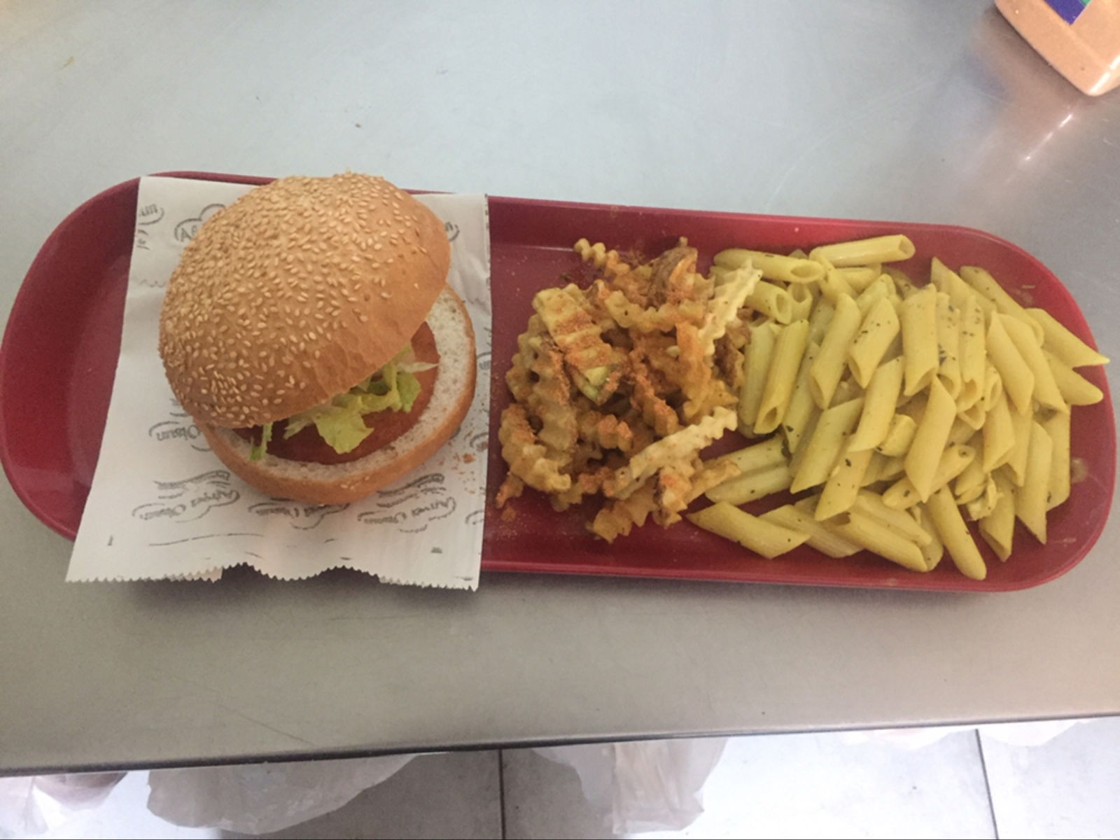 Munch Cafe Restaurant