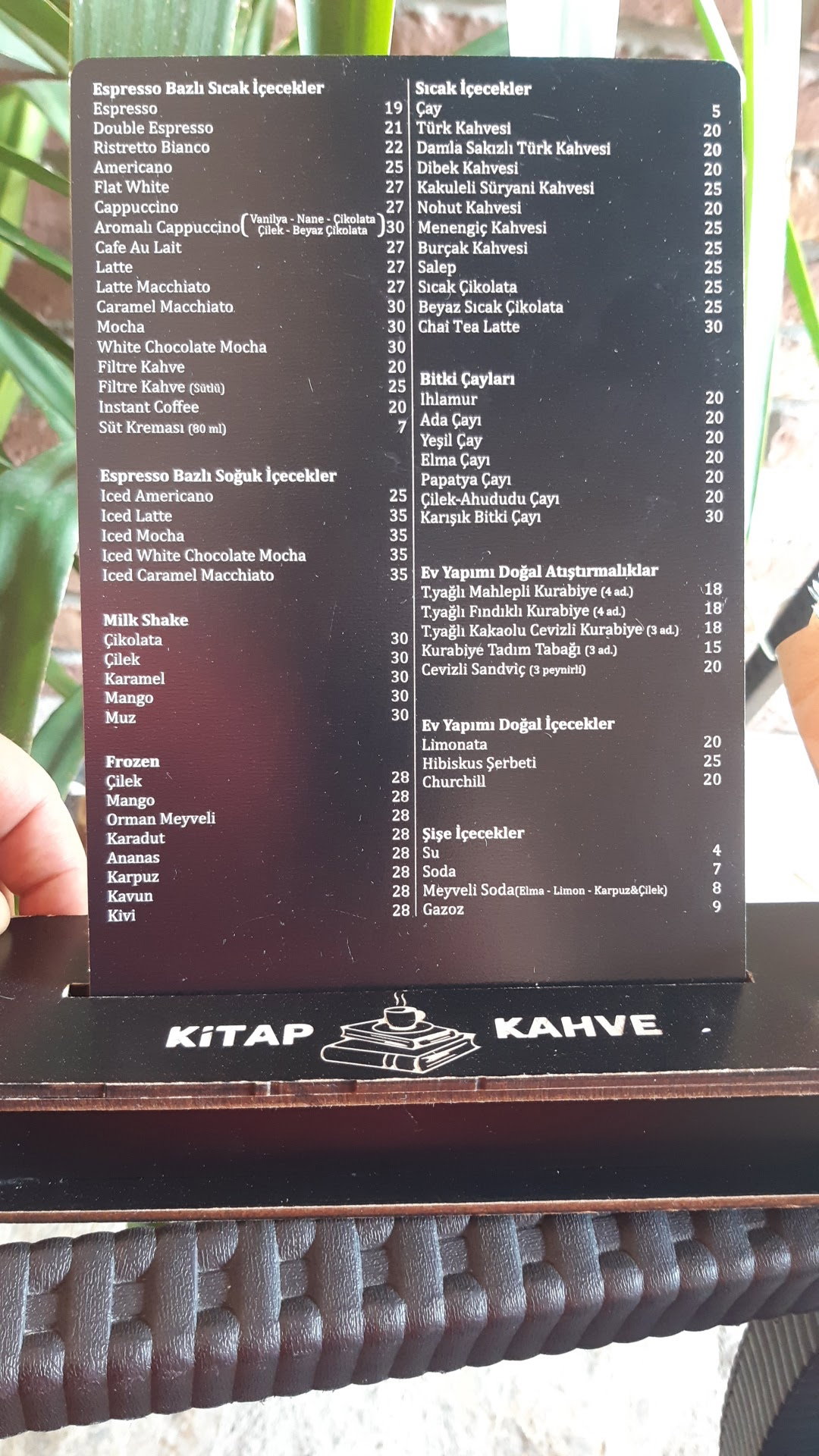 Kitap & Kahve - Kitaplı Hediye