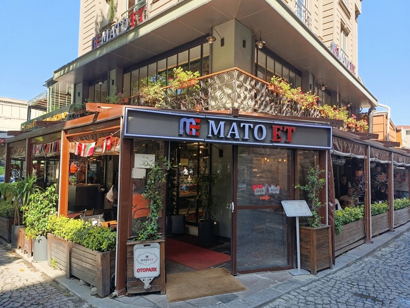 Mato Et Restaurant