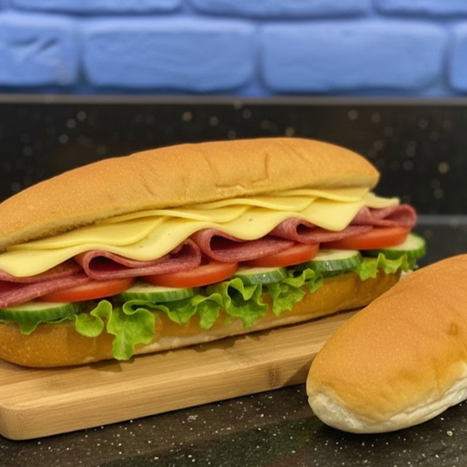 Salamlı Kaşarlı Sandviç