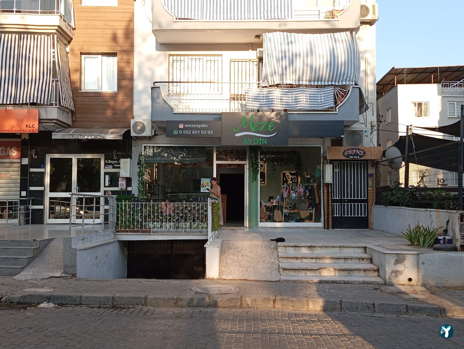 Meze Aydın
