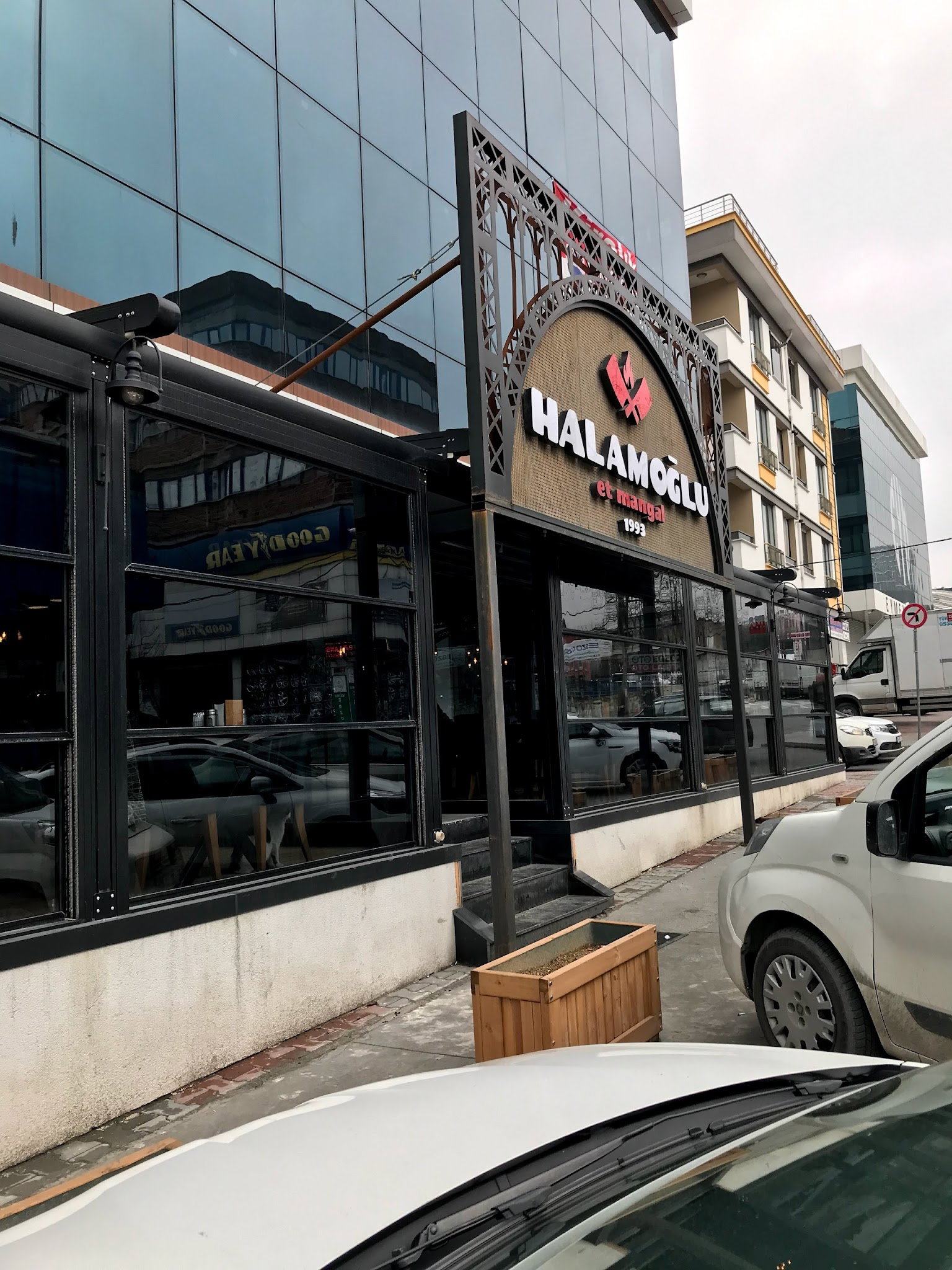 Halamoğlu Et Mangal