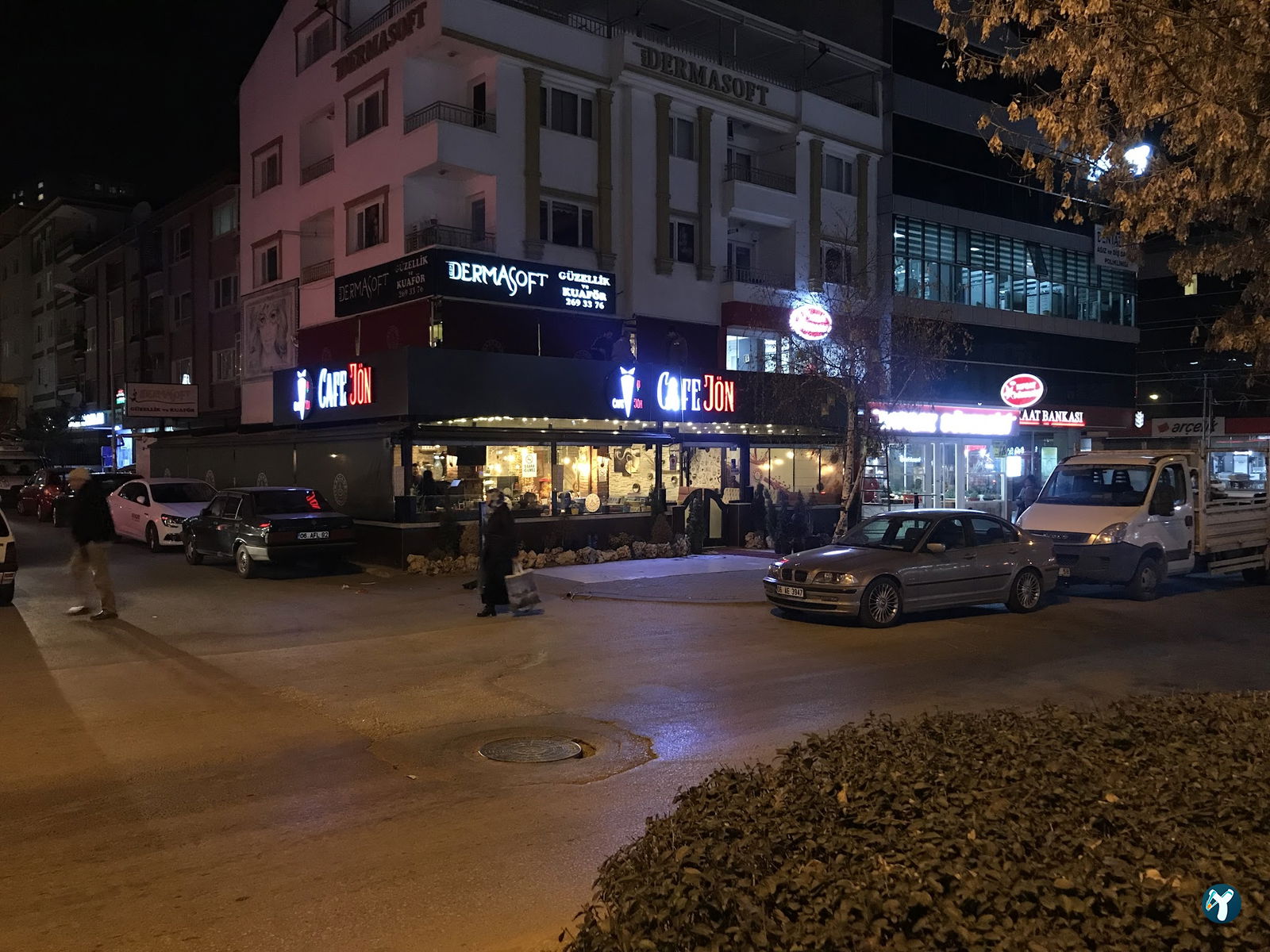 Cafe Jön