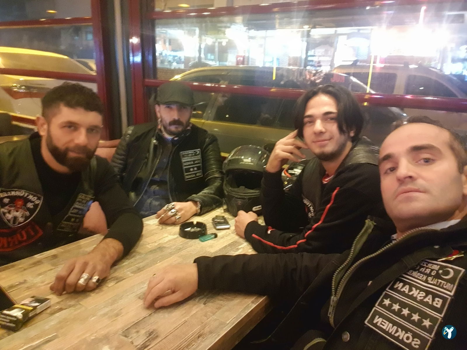Cafe Jön