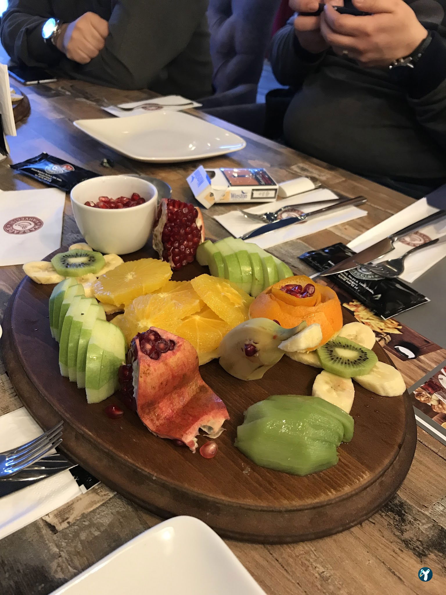 Cafe Jön
