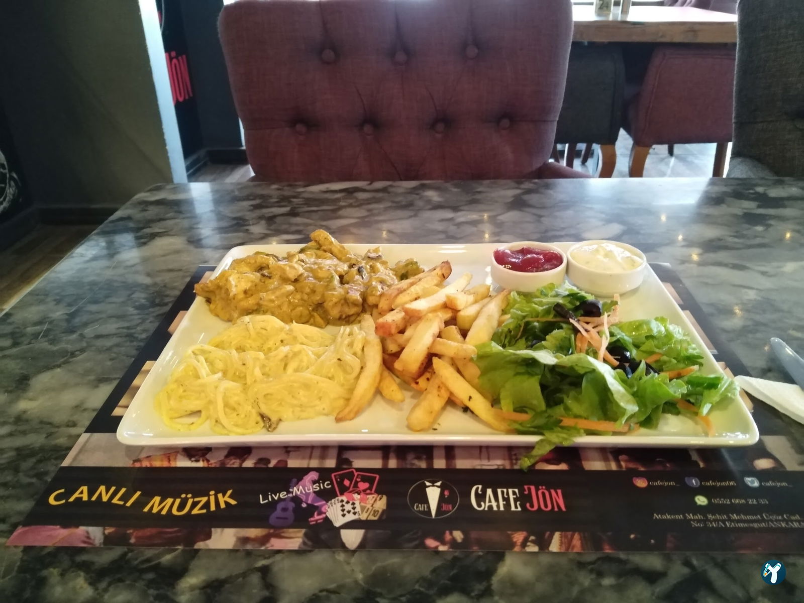 Cafe Jön
