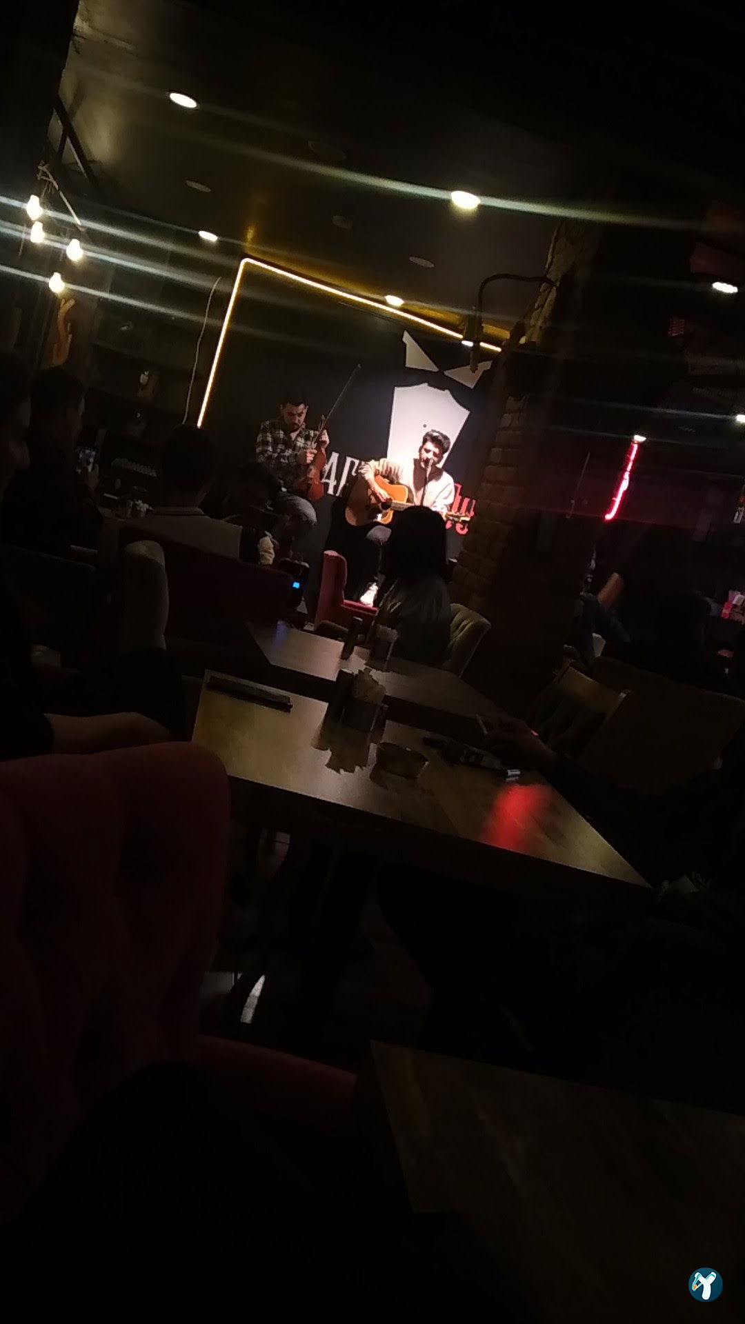 Cafe Jön