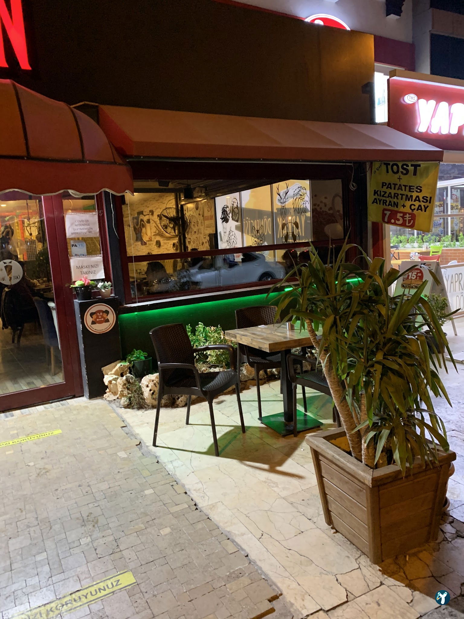 Cafe Jön