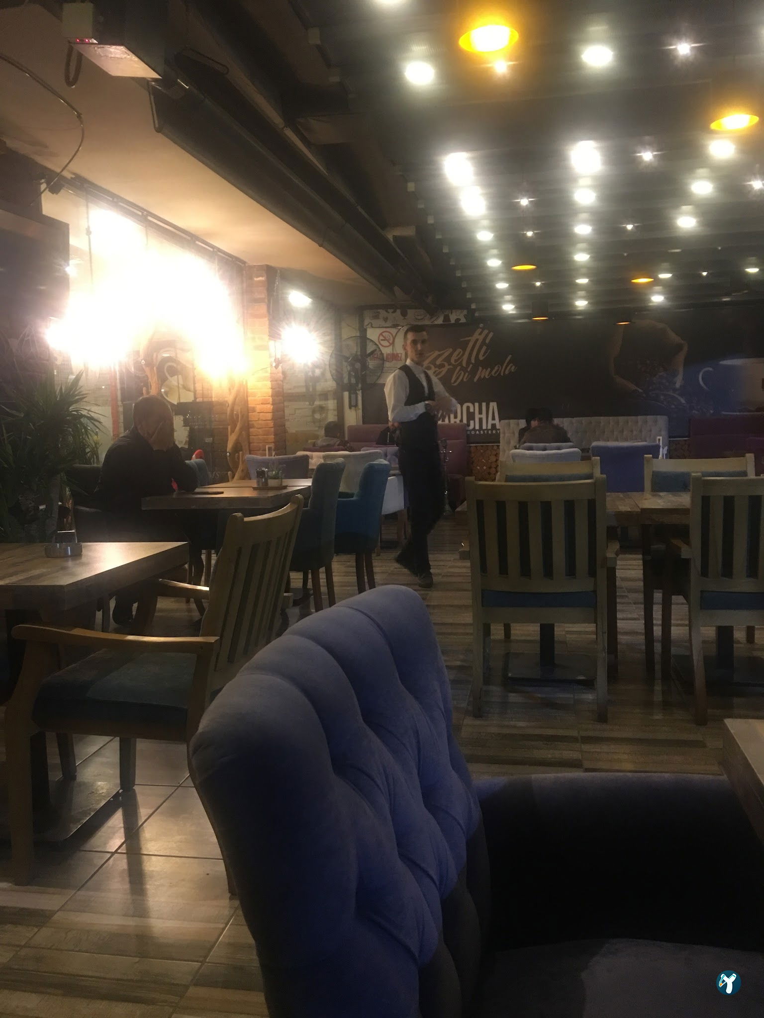 Cafe Jön