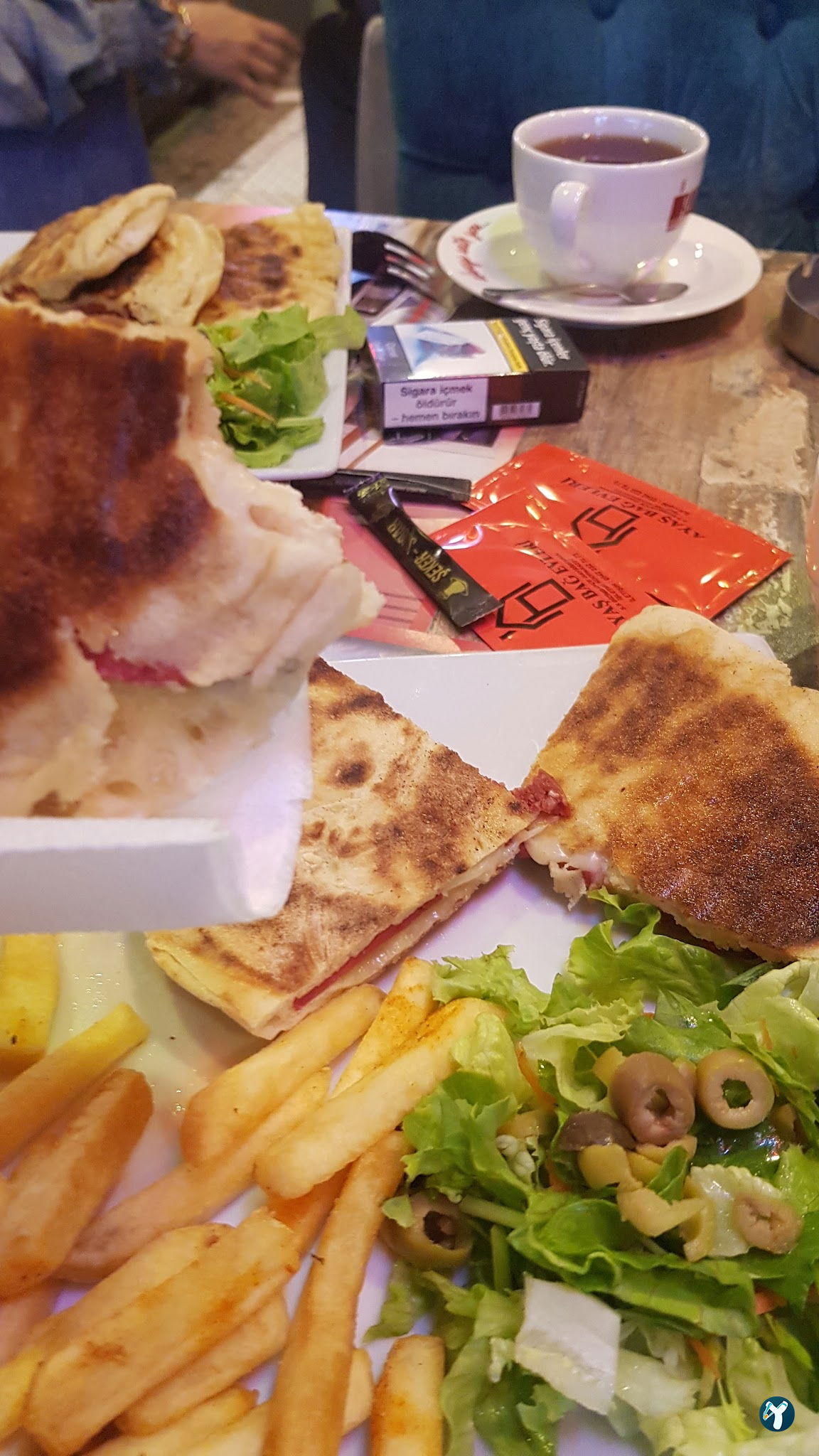 Cafe Jön