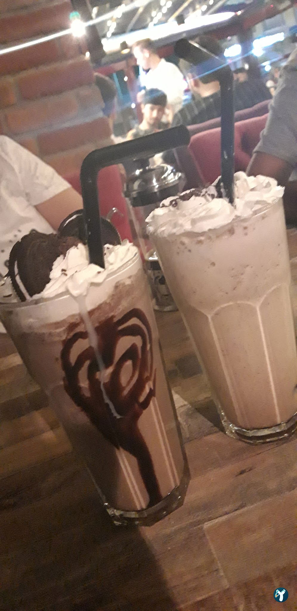 Cafe Jön