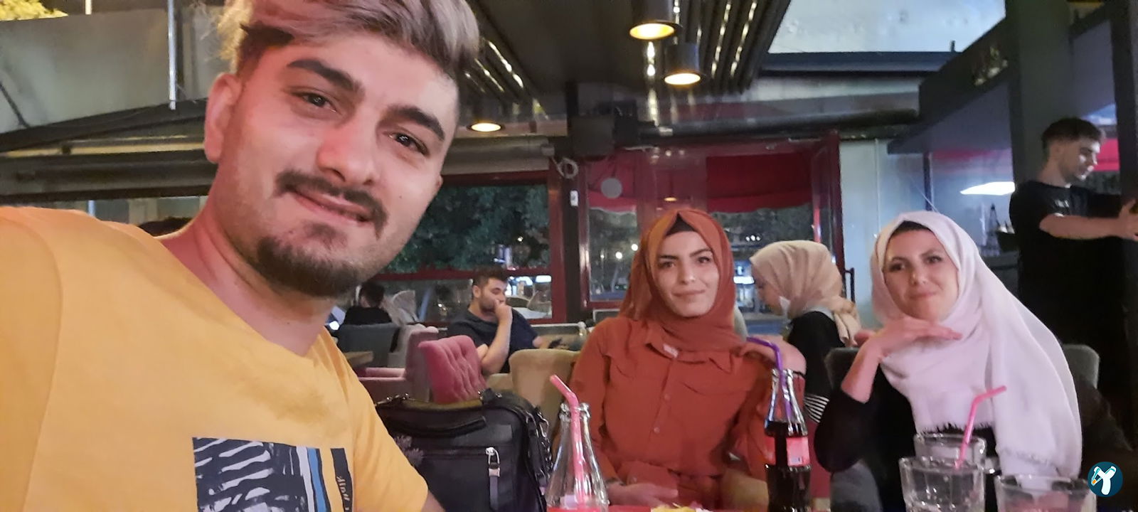 Cafe Jön
