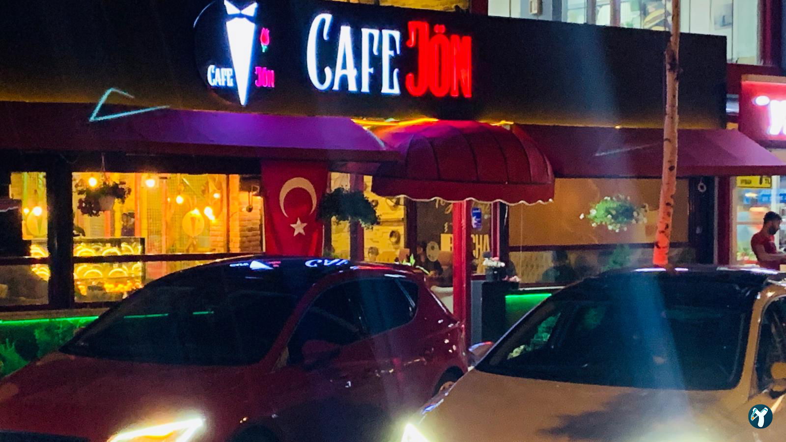 Cafe Jön