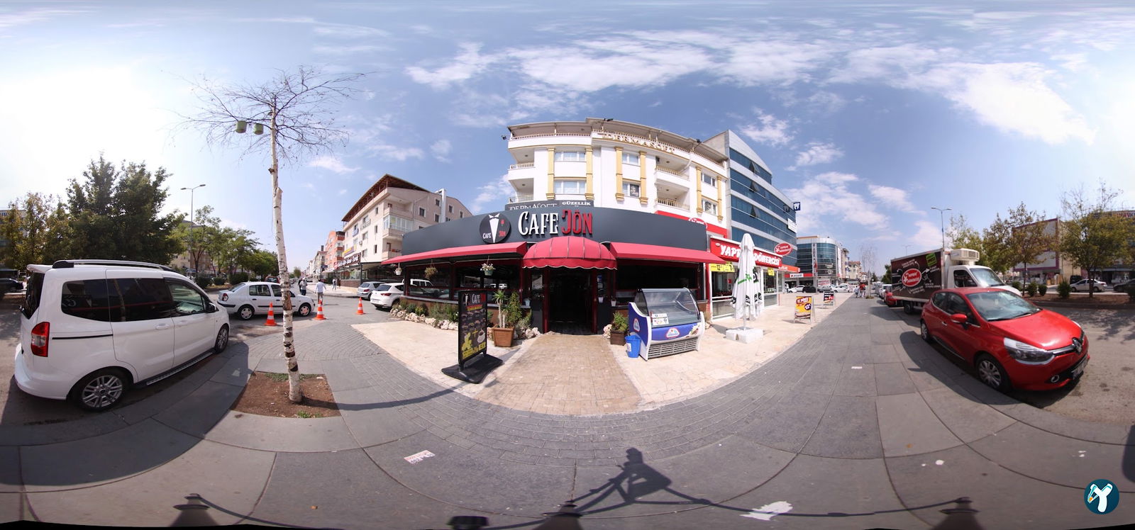 Cafe Jön