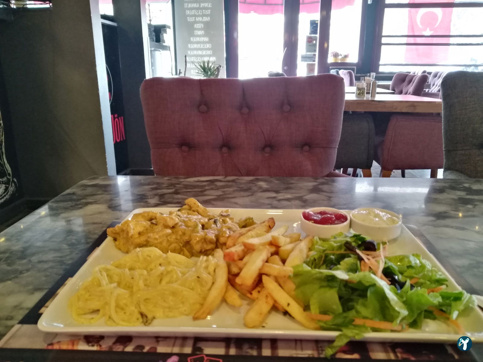 Cafe Jön