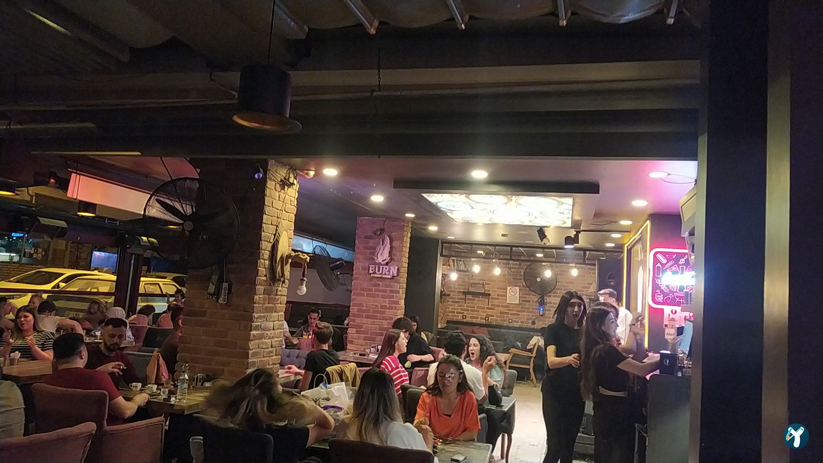 Cafe Jön