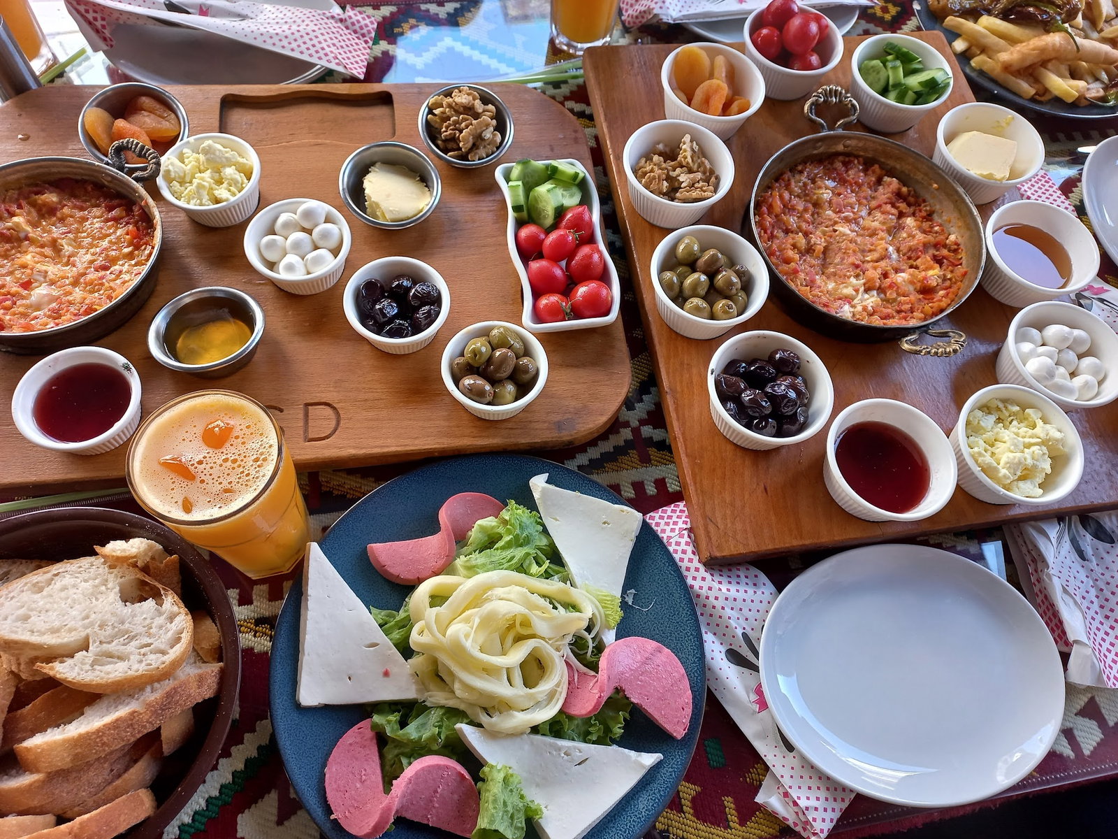Çiftlik Kebap & Döner