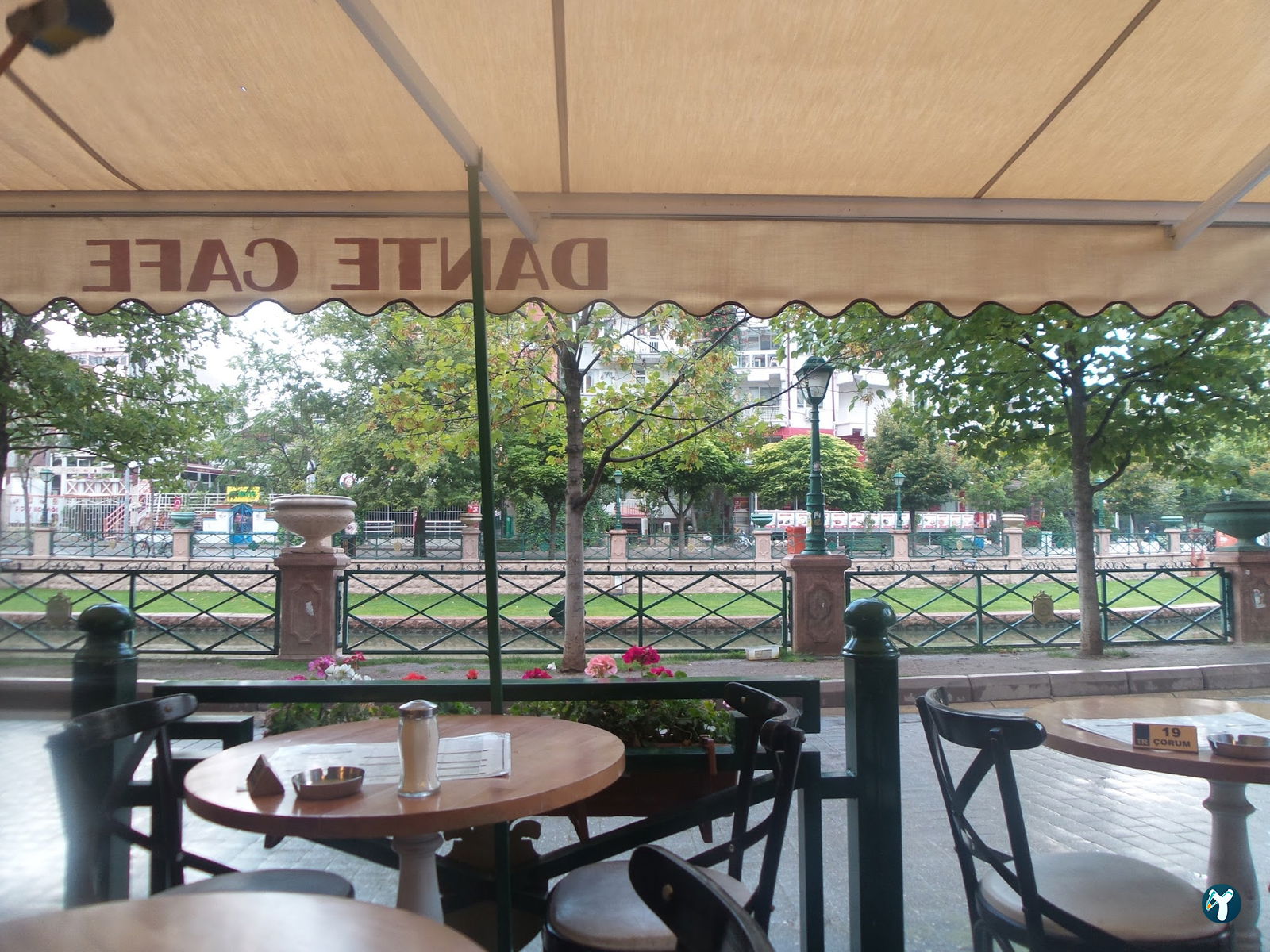 Dante Cafe