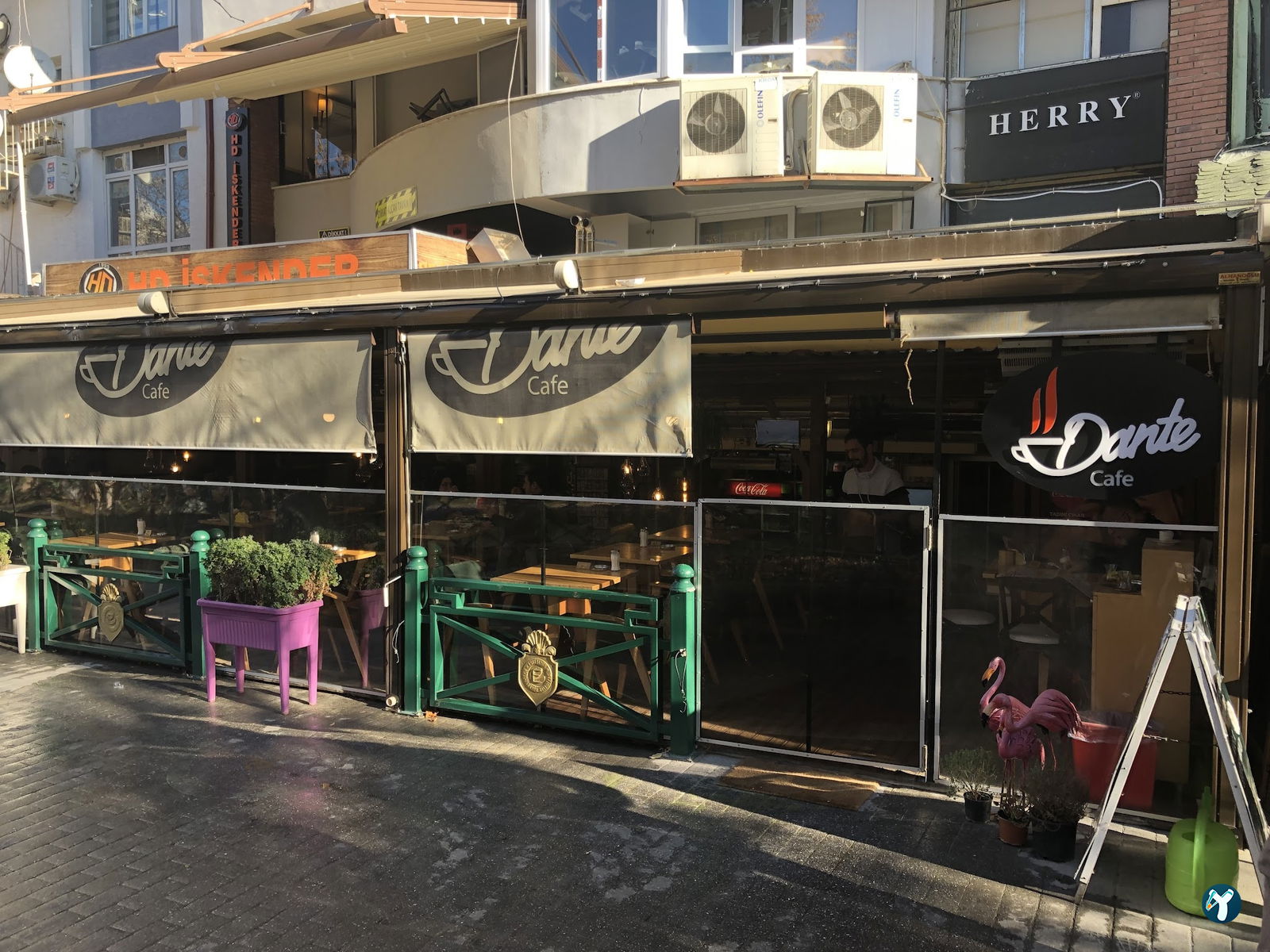 Dante Cafe