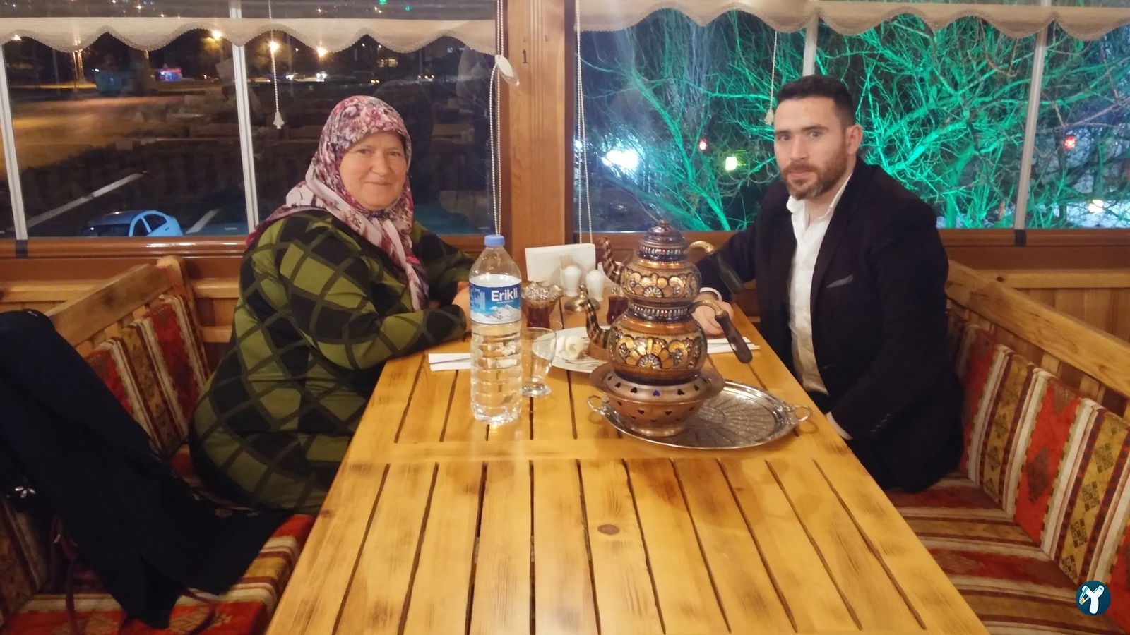 Öz Bağlum Sofrası