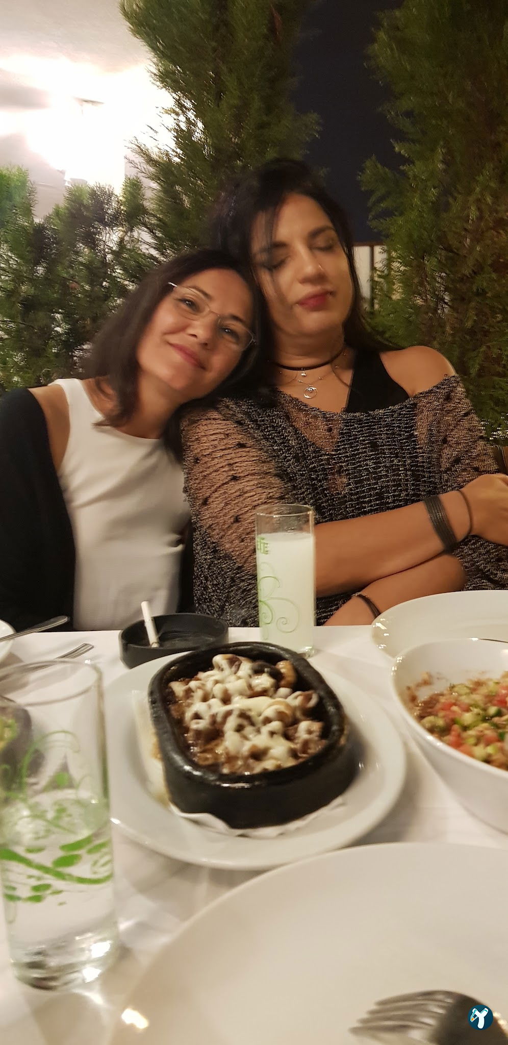 Ni̇lüfer Beyaz Ocakbaşi Rakkas Sahne