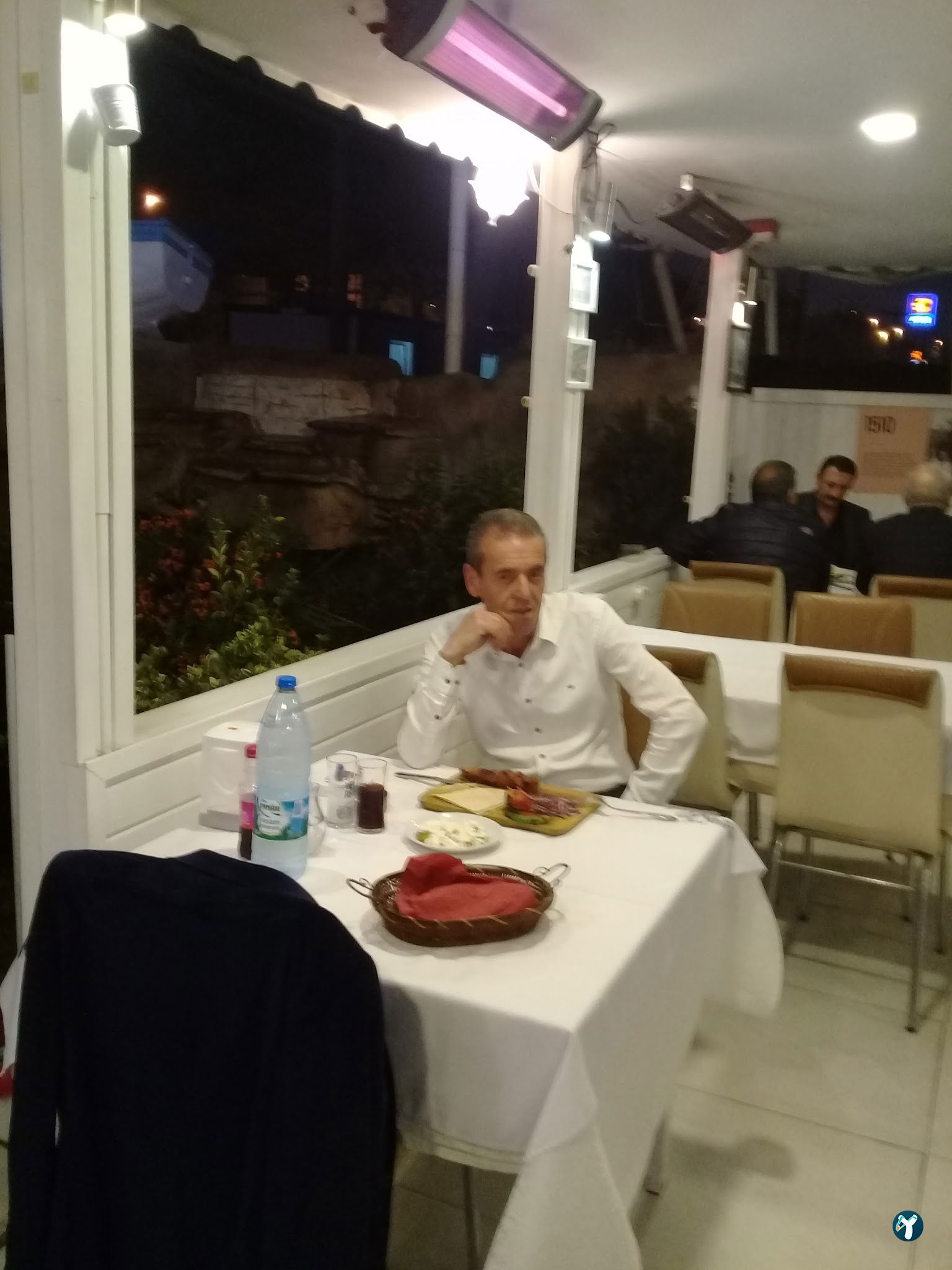 Ni̇lüfer Beyaz Ocakbaşi Rakkas Sahne